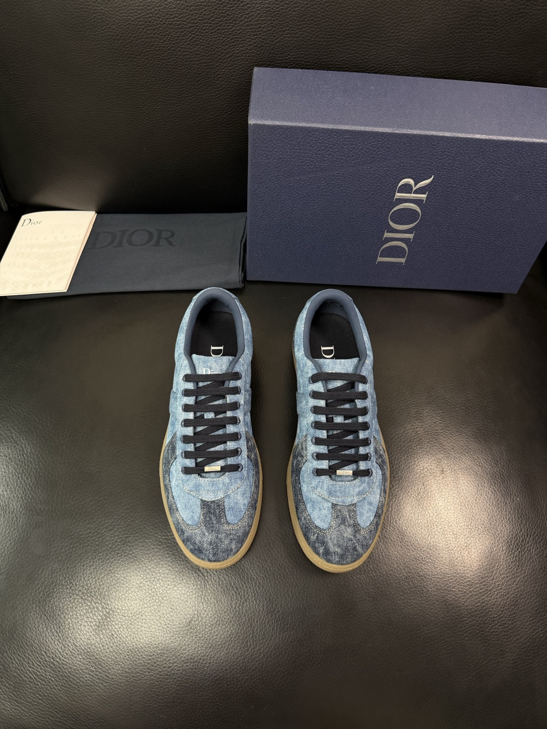 Dior 高仿牛仔拼接低幫運動鞋 復古丹寧休閒百搭款| 13 Dior 高仿牛仔拼接低幫運動鞋 復古丹寧休閒百搭款