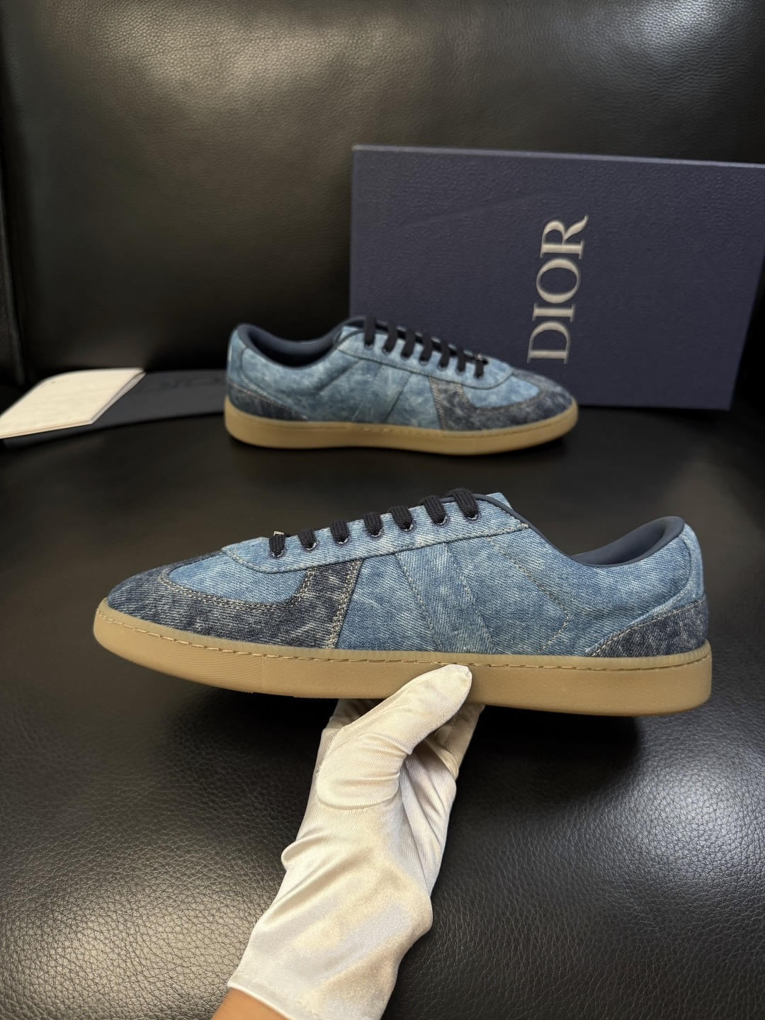 Dior 高仿牛仔拼接低幫運動鞋 復古丹寧休閒百搭款| 11 Dior 高仿牛仔拼接低幫運動鞋 復古丹寧休閒百搭款