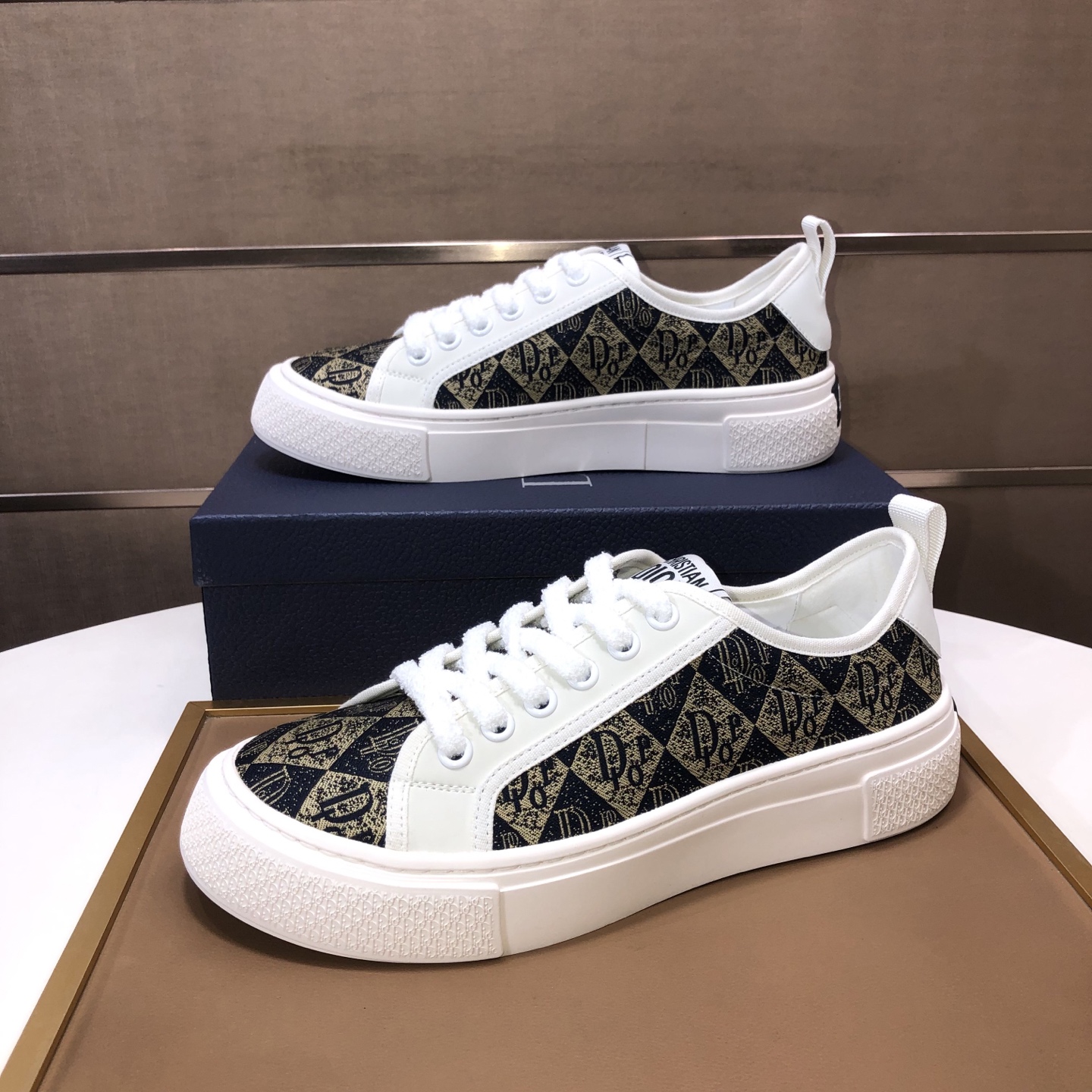 Dior A貨老花帆布低幫運動鞋 經典印花休閒款| 7 Dior A貨老花帆布低幫運動鞋 經典印花休閒款