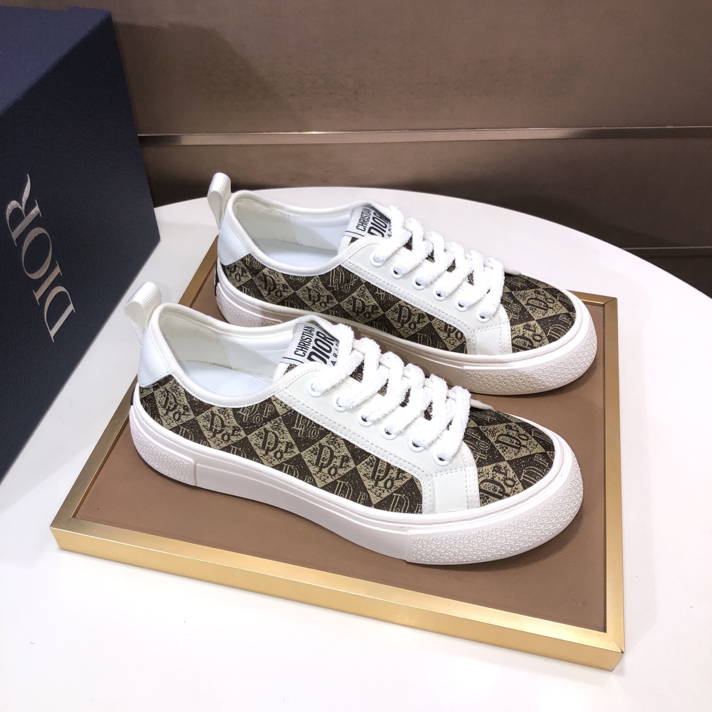 Dior 一比一白色老花低幫運動鞋 百搭休閒板鞋| 14 Dior 一比一白色老花低幫運動鞋 百搭休閒板鞋