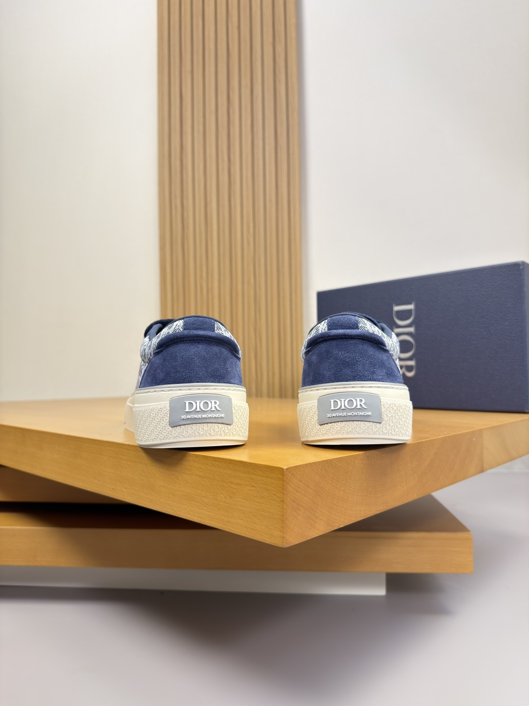 Dior 高仿低幫板鞋 男款刺繡帆布拼接休閒鞋 黑色厚底款| 8 Dior 高仿低幫板鞋 男款刺繡帆布拼接休閒鞋 黑色厚底款