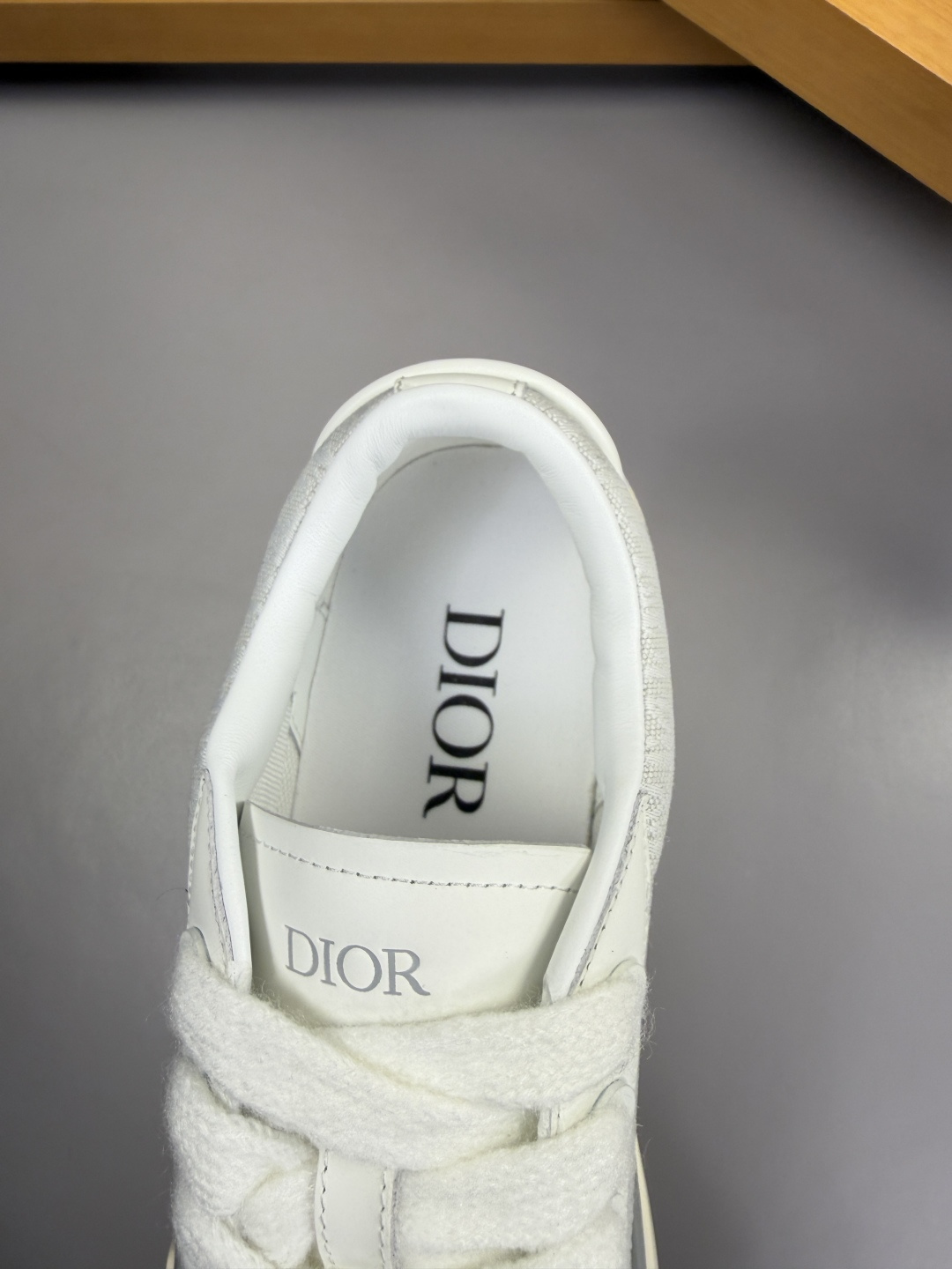 Dior 一比一休閒板鞋 男款刺繡小馬厚底休閒鞋 白色百搭精品運動鞋| 9 Dior 一比一休閒板鞋 男款刺繡小馬厚底休閒鞋 白色百搭精品運動鞋