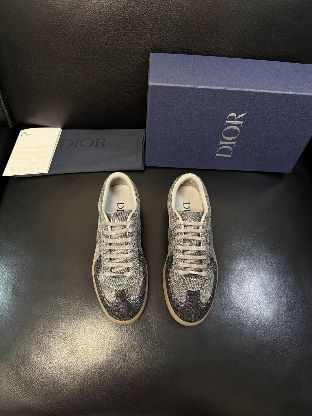 Dior 高仿休閒板鞋 男款牛仔布拼接設計低幫運動鞋| 13 Dior 高仿休閒板鞋 男款牛仔布拼接設計低幫運動鞋