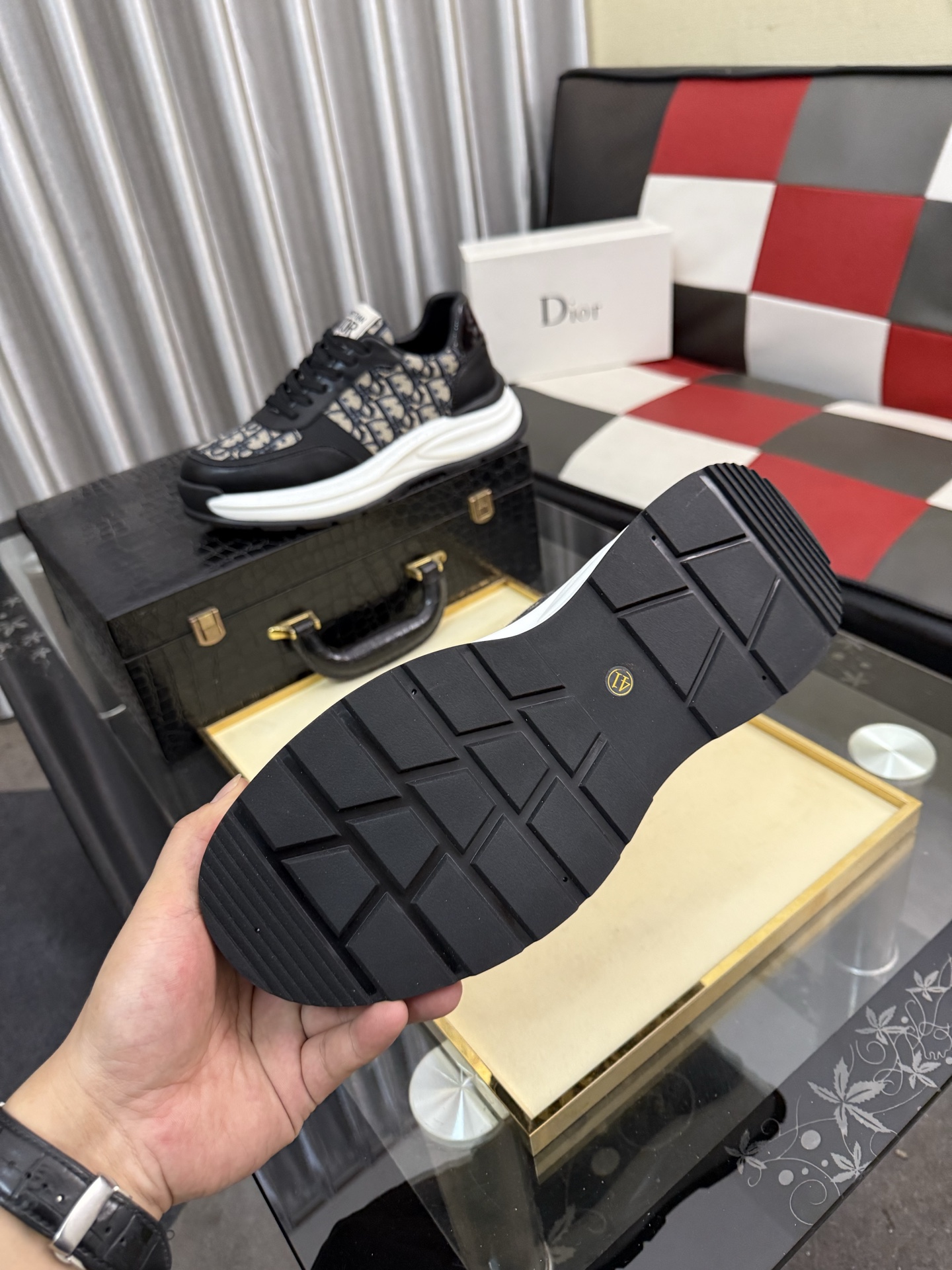 Dior 原單復古拼接低幫運動鞋 經典休閒百搭款| 7 Dior 原單復古拼接低幫運動鞋 經典休閒百搭款