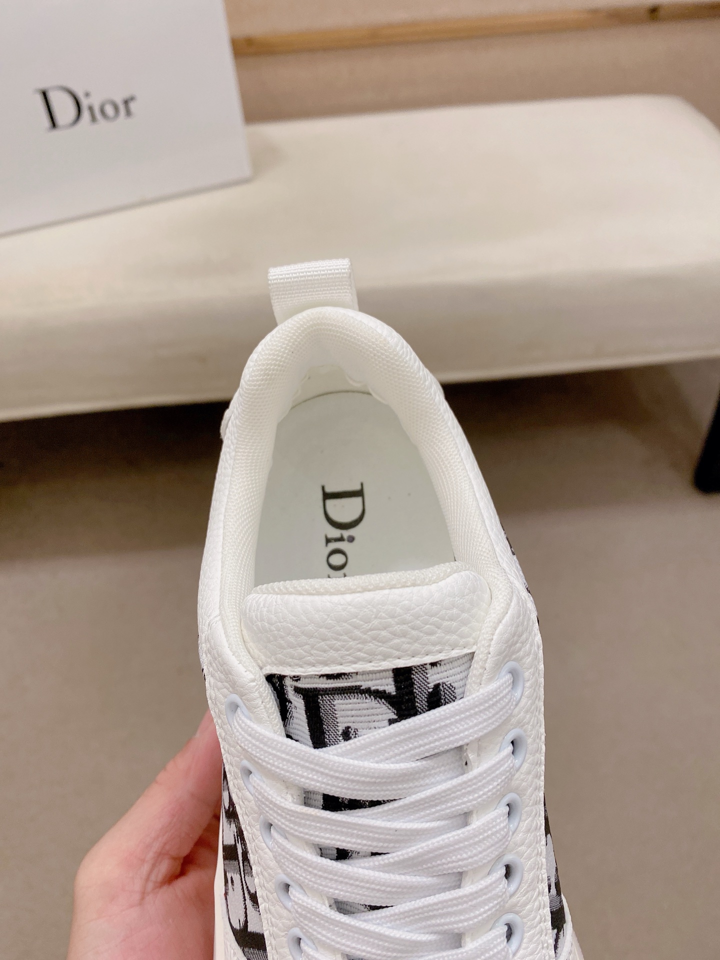 Dior 一比一 Oblique帆布低筒休閒鞋 白色經典老花百搭款| 10 Dior 一比一 Oblique帆布低筒休閒鞋 白色經典老花百搭款