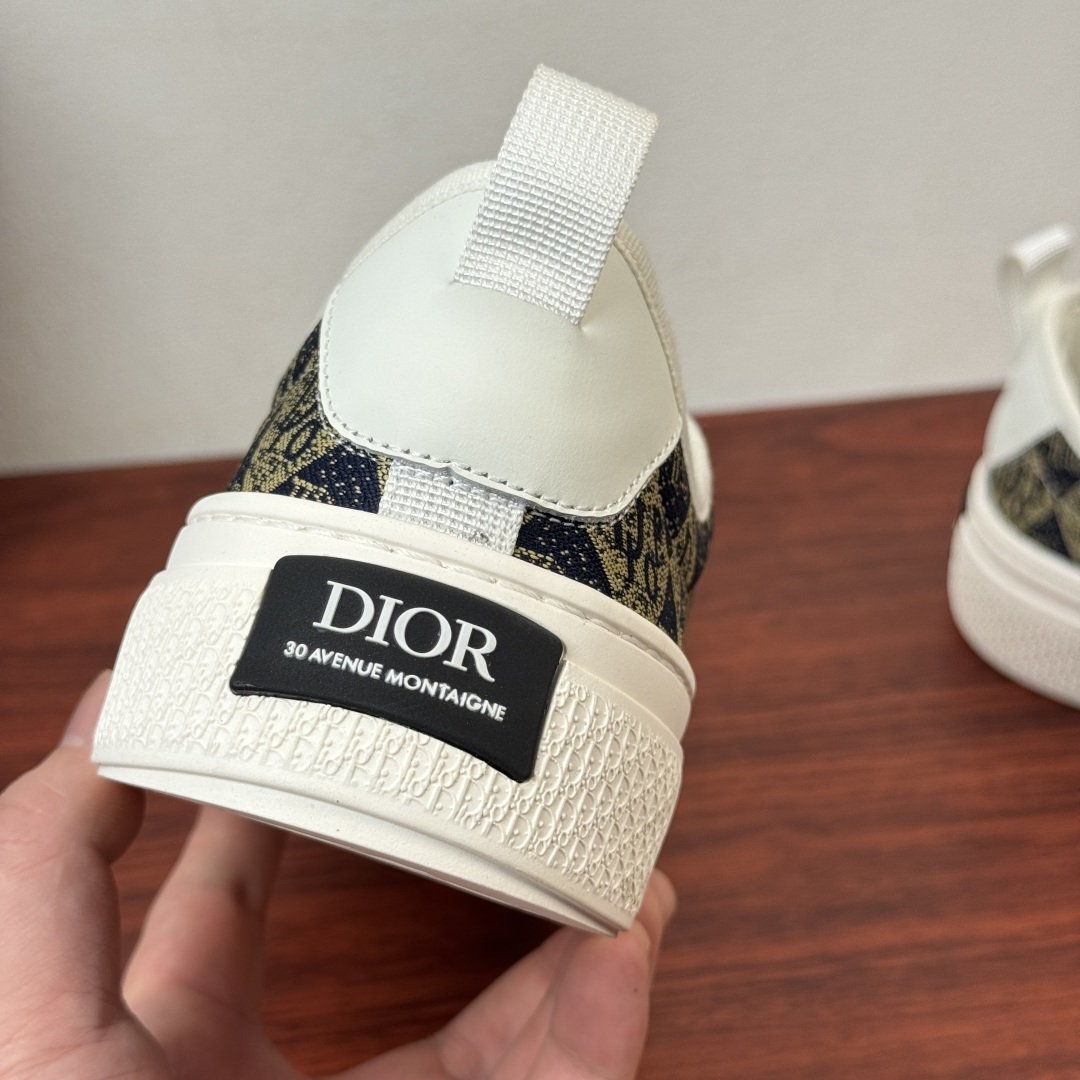 Dior 一比一厚底運動鞋 白色老花拼接舒適潮流款| 8 Dior 一比一厚底運動鞋 白色老花拼接舒適潮流款