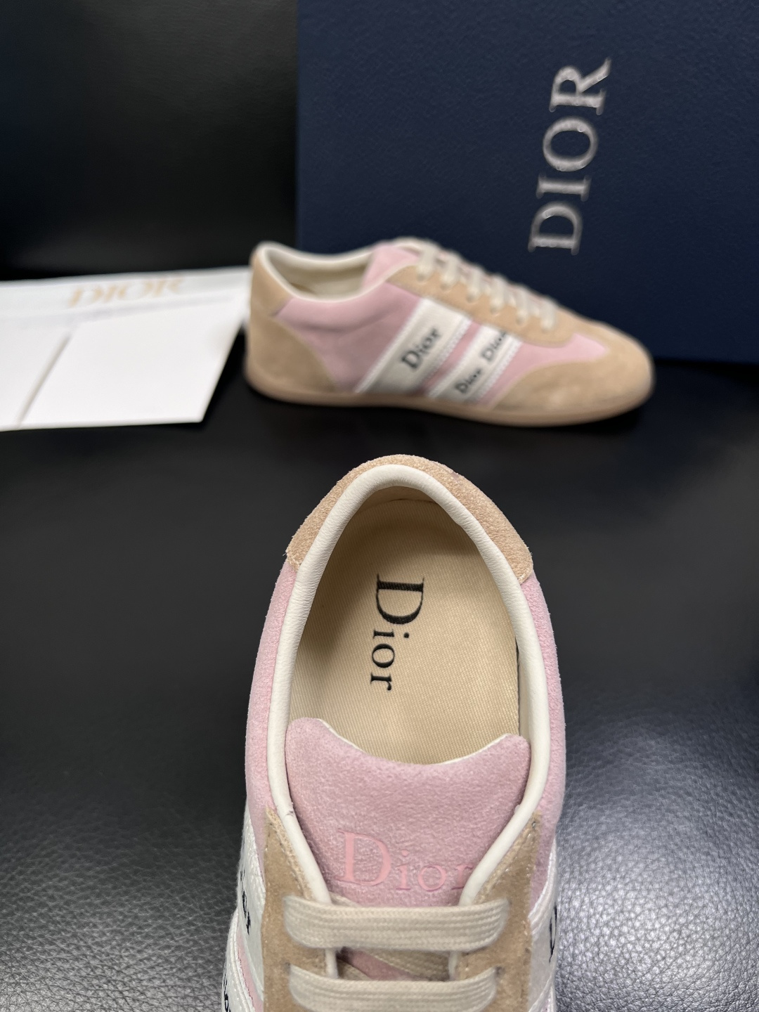 Dior 高仿拼色麂皮復古低幫休閒鞋 男女百搭運動板鞋| 9 Dior 高仿拼色麂皮復古低幫休閒鞋 男女百搭運動板鞋