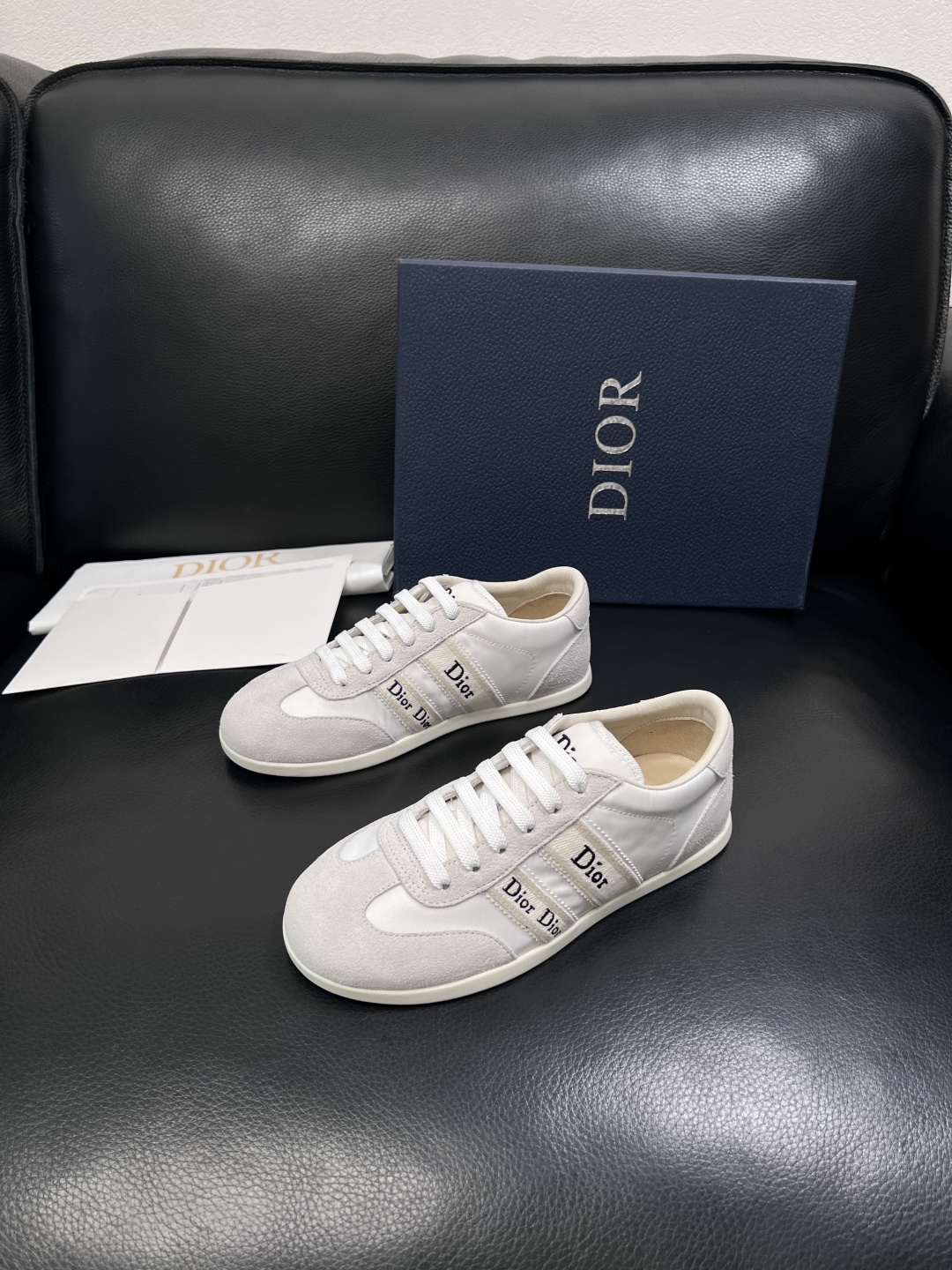 Dior 原單極簡白色低幫休閒鞋 百搭舒適運動板鞋| 14 Dior 原單極簡白色低幫休閒鞋 百搭舒適運動板鞋