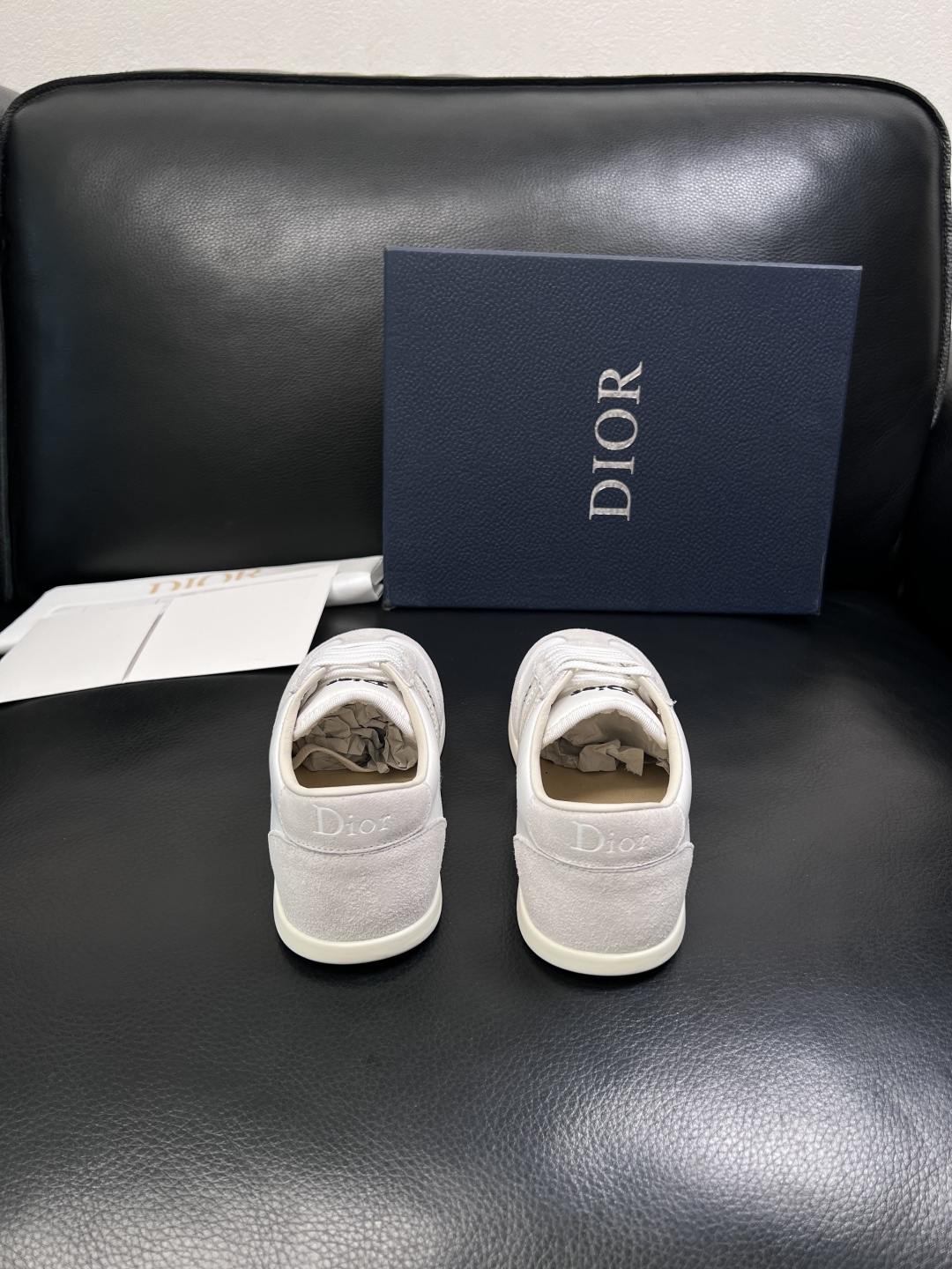 Dior 原單極簡白色低幫休閒鞋 百搭舒適運動板鞋| 8 Dior 原單極簡白色低幫休閒鞋 百搭舒適運動板鞋