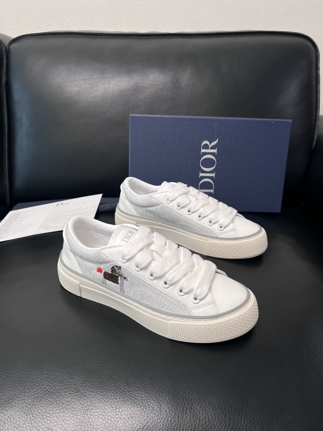 Dior 原單黑白拼接低幫休閒鞋 經典百搭舒適板鞋| 6 Dior 原單黑白拼接低幫休閒鞋 經典百搭舒適板鞋
