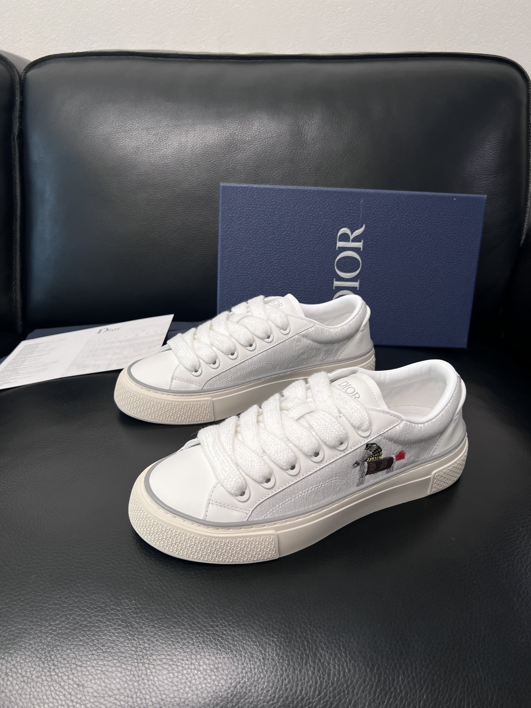 Dior 原單黑白拼接低幫休閒鞋 經典百搭舒適板鞋| 14 Dior 原單黑白拼接低幫休閒鞋 經典百搭舒適板鞋