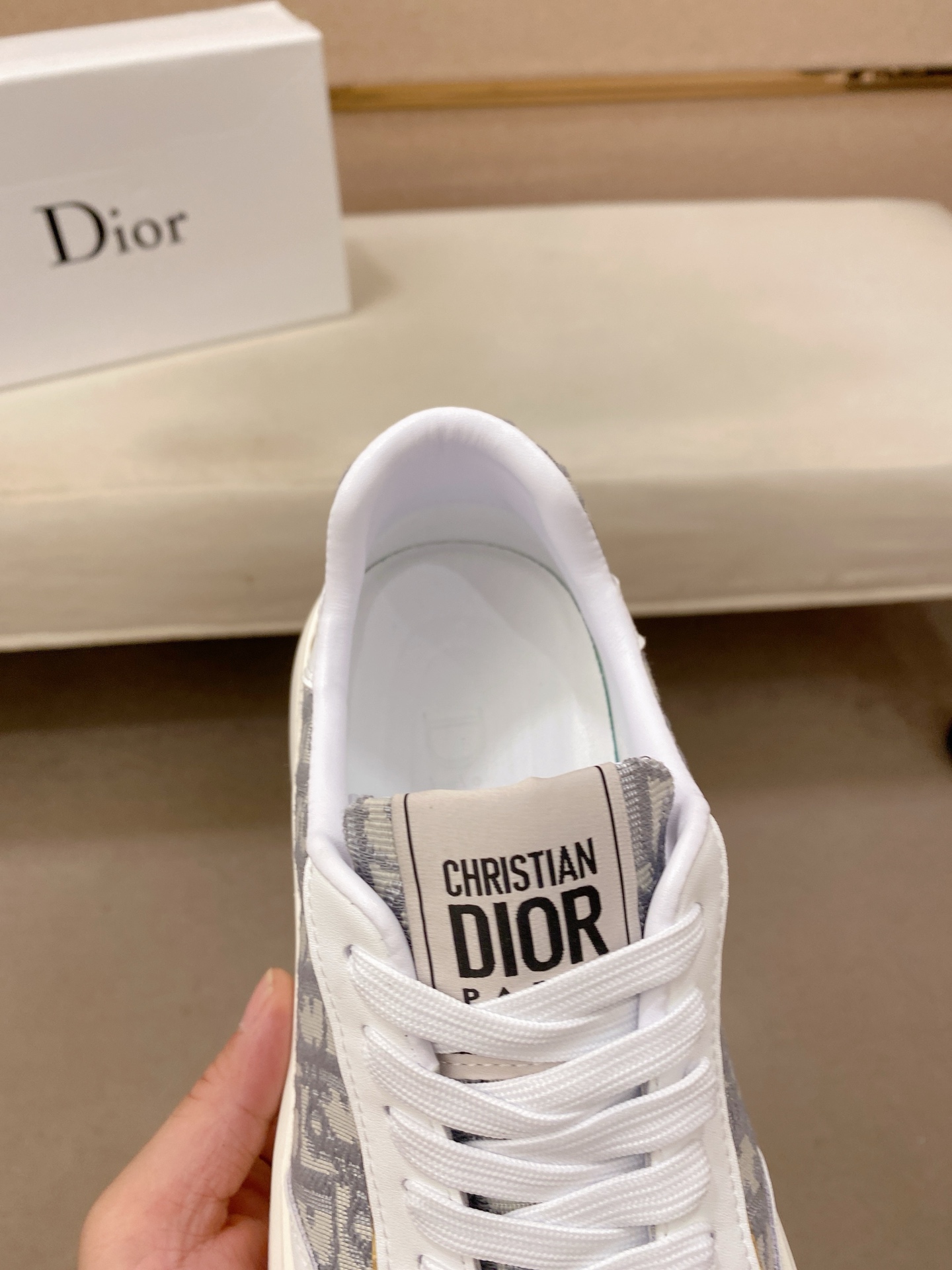 Dior 高仿老花厚底休閒鞋 經典Oblique拼接設計百搭款| 10 Dior 高仿老花厚底休閒鞋 經典Oblique拼接設計百搭款