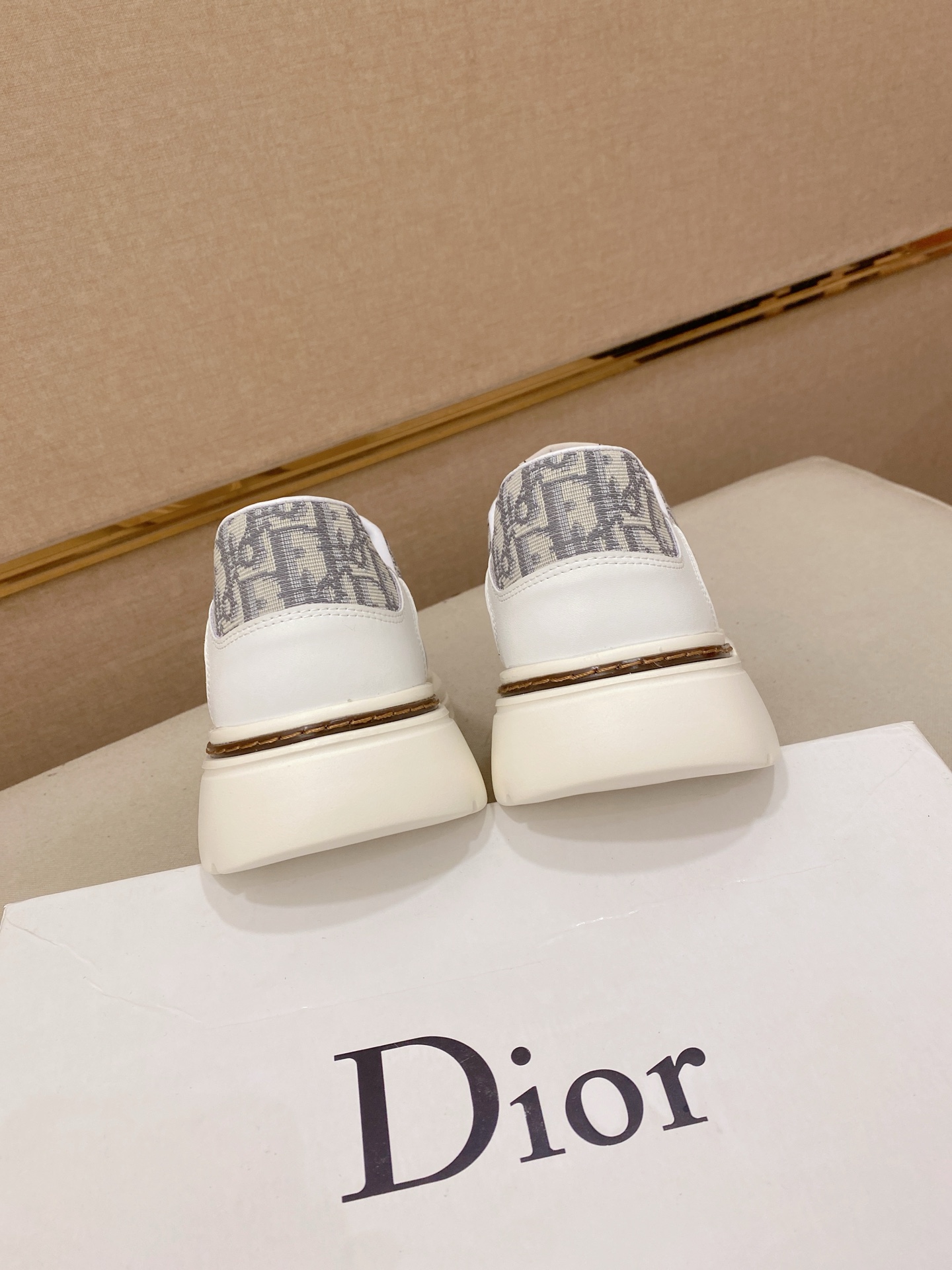 Dior 高仿老花厚底休閒鞋 經典Oblique拼接設計百搭款| 8 Dior 高仿老花厚底休閒鞋 經典Oblique拼接設計百搭款
