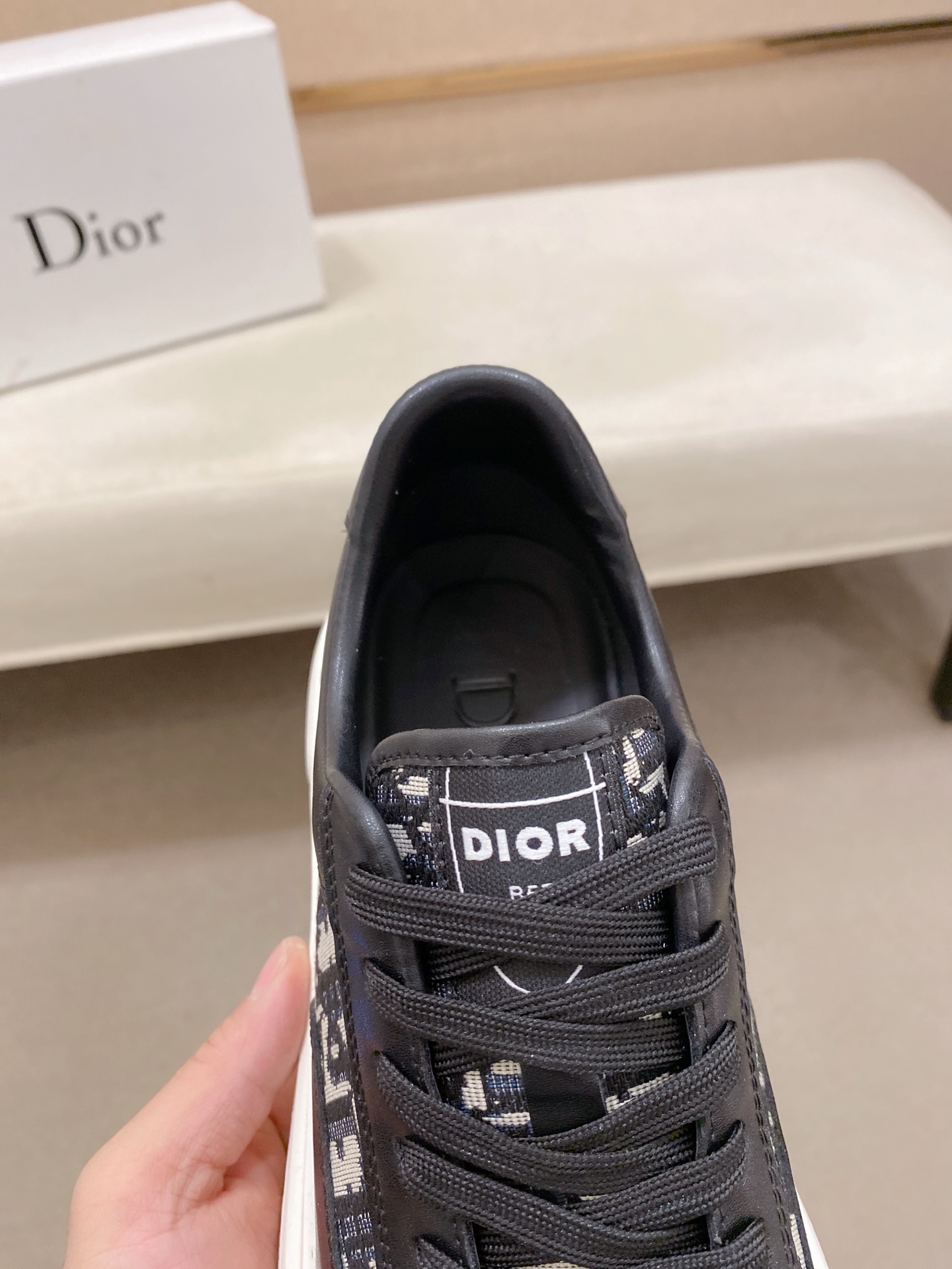 Dior 高仿黑白拼接老花厚底運動鞋 時尚百搭休閒款| 10 Dior 高仿黑白拼接老花厚底運動鞋 時尚百搭休閒款