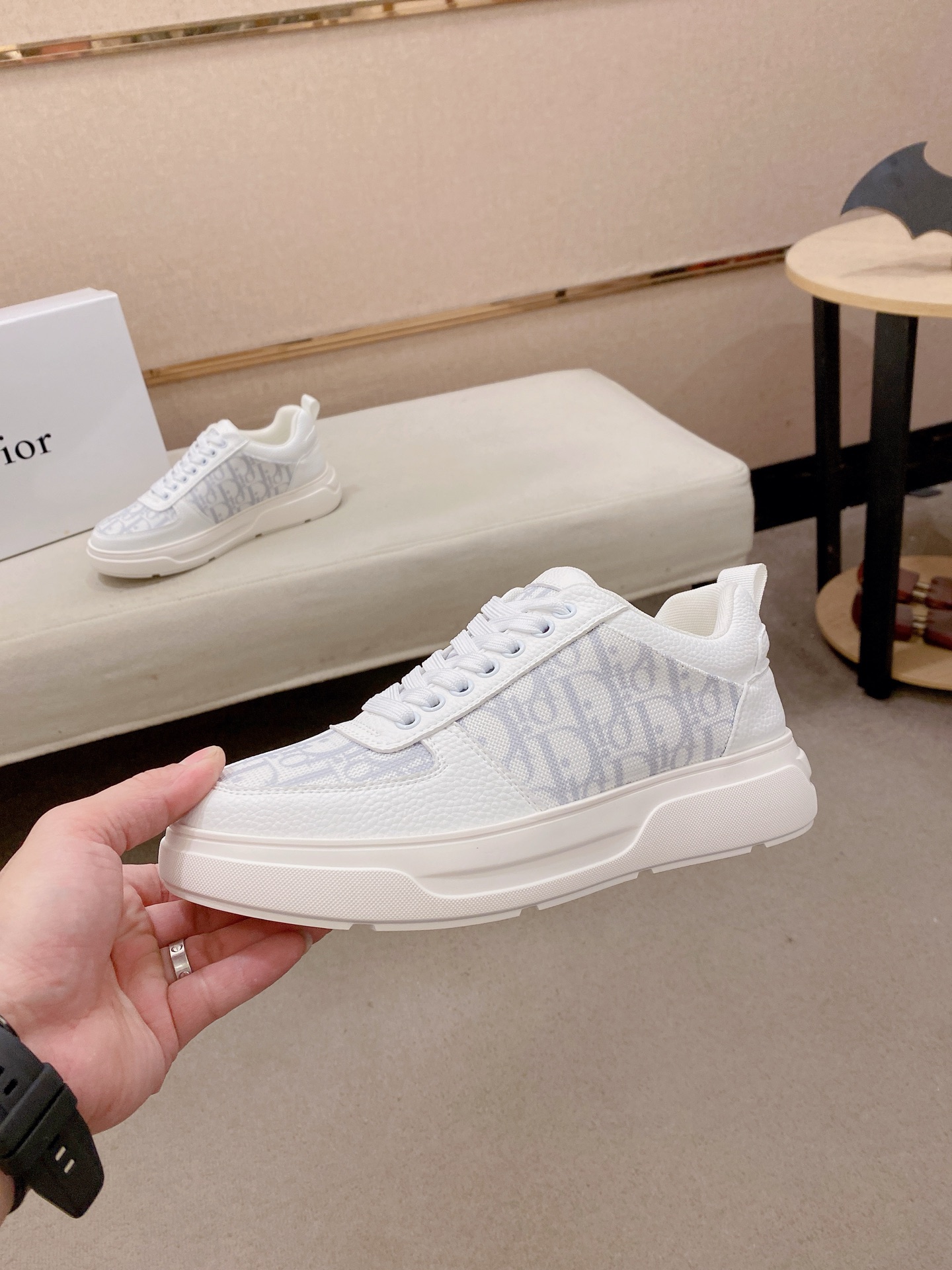 Dior 一比一白色老花休閒運動鞋 簡約百搭輕便款| 13 Dior 一比一白色老花休閒運動鞋 簡約百搭輕便款