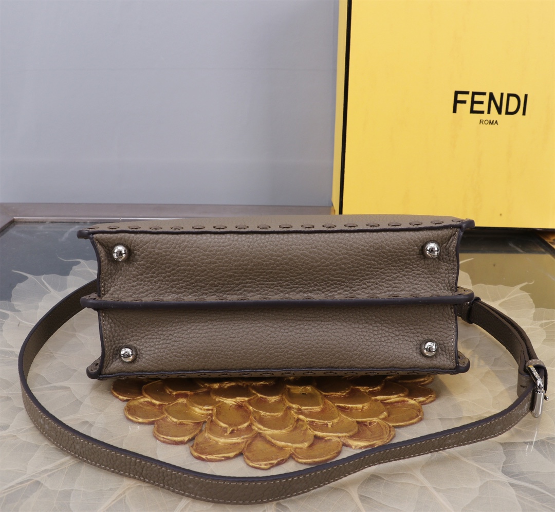 Fendi 一比一 Peekaboo Selleria 手工縫線小牛皮包 深灰色