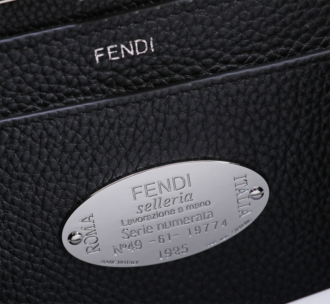 Fendi A貨 Peekaboo Selleria 小牛皮斜背包 經典黑色| 8 Fendi A貨 Peekaboo Selleria 小牛皮斜背包 經典黑色