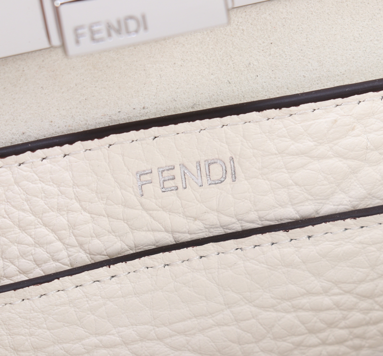 Fendi 復刻 Peekaboo 中號手提包 奶油白附內袋| 7 Fendi 復刻 Peekaboo 中號手提包 奶油白附內袋