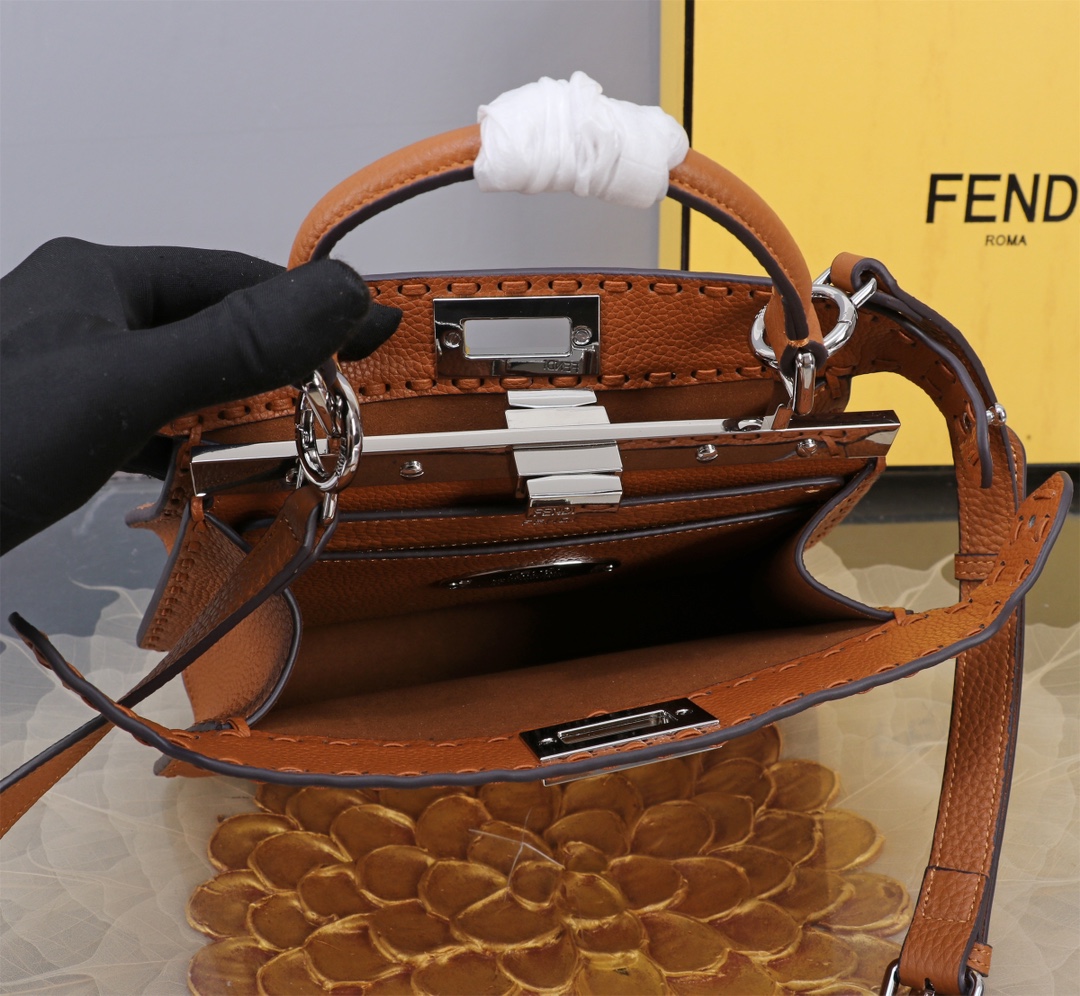 Fendi 一比一 Peekaboo 中號手提包 奶茶灰色內袋款| 7 Fendi 一比一 Peekaboo 中號手提包 奶茶灰色內袋款