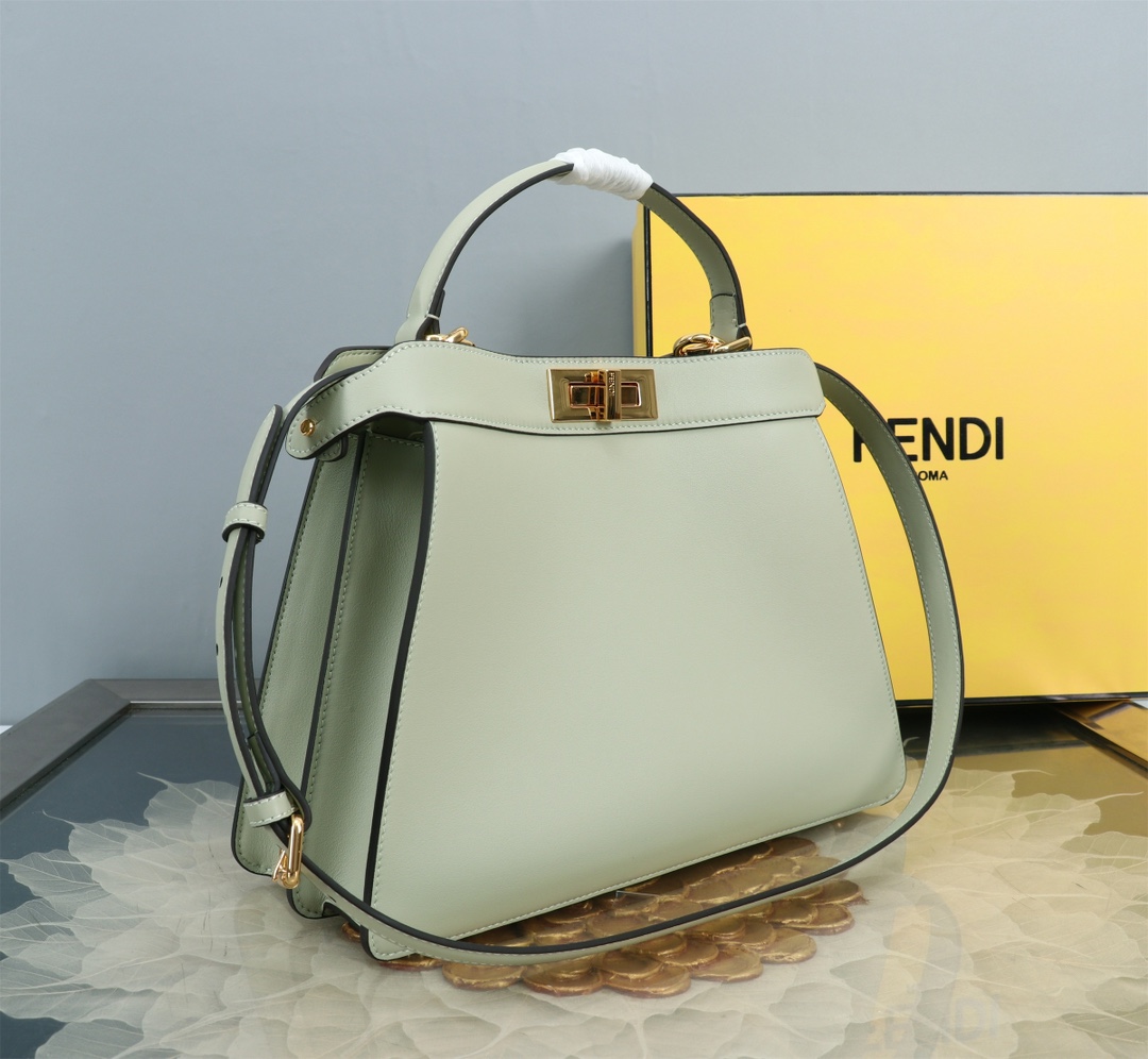 Fendi 高仿 Peekaboo 中號手提包 杏色金扣款| 12 Fendi 高仿 Peekaboo 中號手提包 杏色金扣款