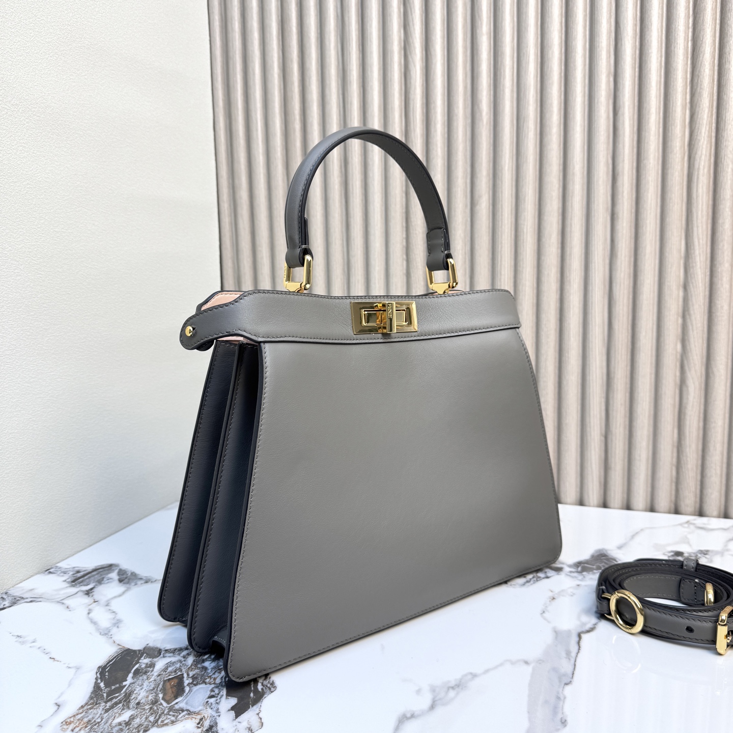 FENDI 一比一 Peekaboo 手提包 灰色拼接斜背款| 11 FENDI 一比一 Peekaboo 手提包 灰色拼接斜背款