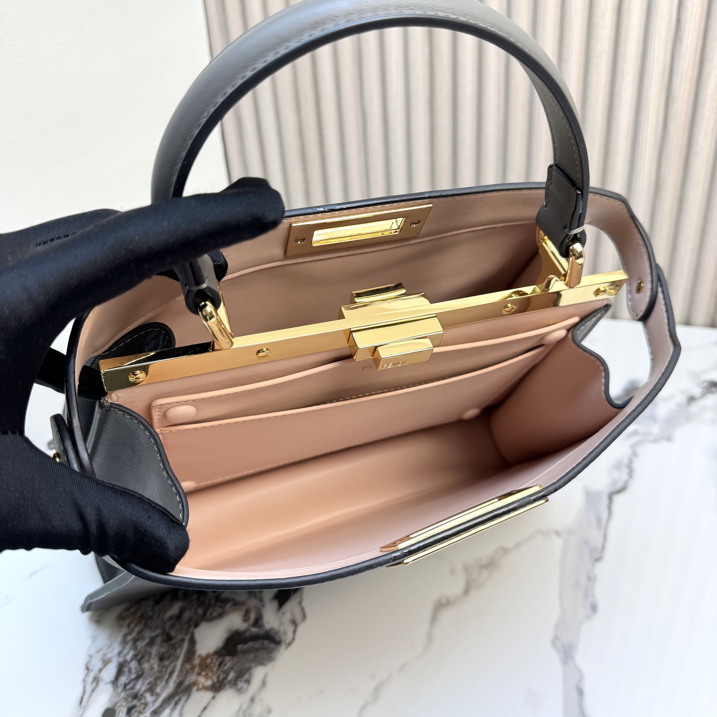 FENDI 一比一 Peekaboo 手提包 灰色拼接斜背款| 7 FENDI 一比一 Peekaboo 手提包 灰色拼接斜背款
