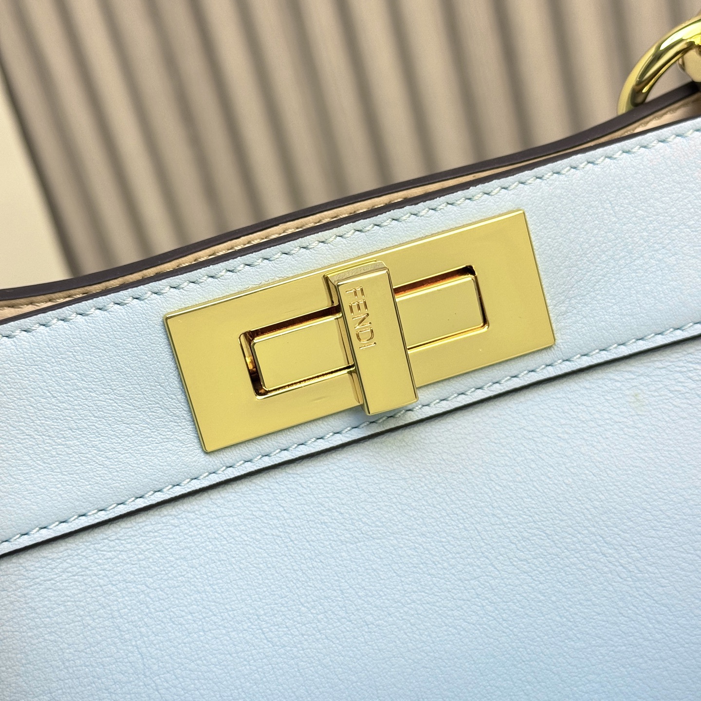 Fendi 高仿 Peekaboo 手提包 淡藍色 牛皮通勤手袋| 13 Fendi 高仿 Peekaboo 手提包 淡藍色 牛皮通勤手袋