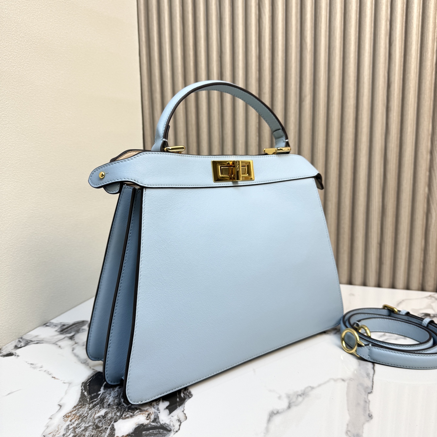 Fendi 高仿 Peekaboo 手提包 淡藍色 牛皮通勤手袋| 8 Fendi 高仿 Peekaboo 手提包 淡藍色 牛皮通勤手袋