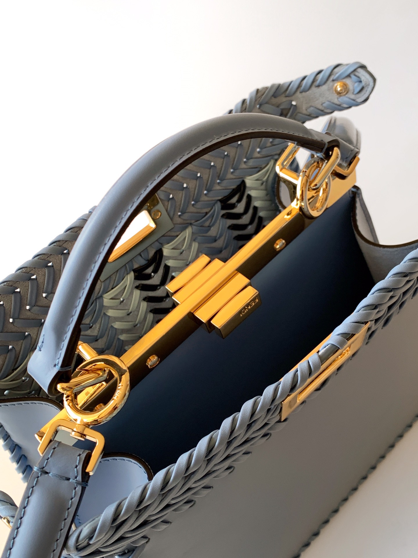 Fendi A貨 Peekaboo 編織迷你包 藍色時尚斜背包| 11 Fendi A貨 Peekaboo 編織迷你包 藍色時尚斜背包