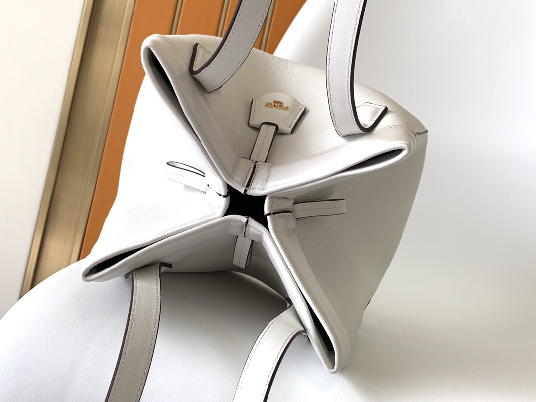 Fendi一比一 Origami系列純白粒面牛皮托特包 簡約高級肩背包| 10 Fendi一比一 Origami系列純白粒面牛皮托特包 簡約高級肩背包