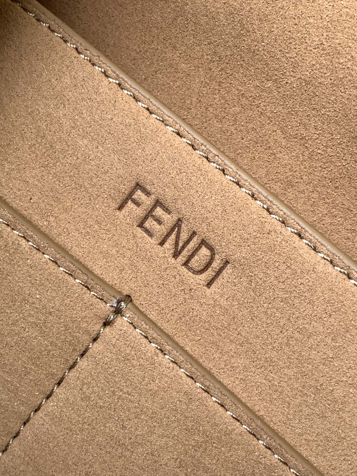 Fendi原單 Origami系列焦糖色牛皮托特包 時尚通勤肩背包| 7 Fendi原單 Origami系列焦糖色牛皮托特包 時尚通勤肩背包