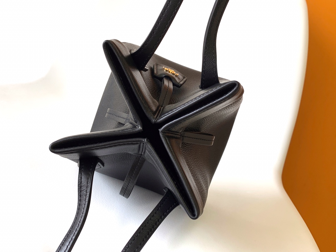 Fendi一比一 Origami系列黑色牛皮托特包 簡約百搭肩背包| 11 Fendi一比一 Origami系列黑色牛皮托特包 簡約百搭肩背包