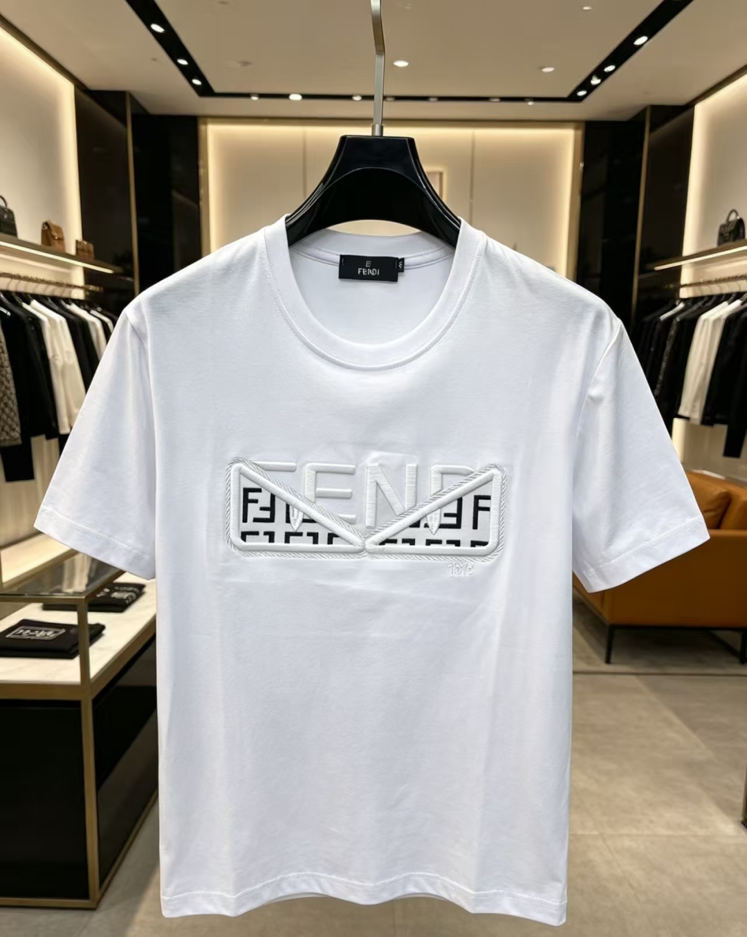 FENDI一比一立體FF刺繡短袖T恤男士精品上衣| 13 FENDI一比一立體FF刺繡短袖T恤男士精品上衣