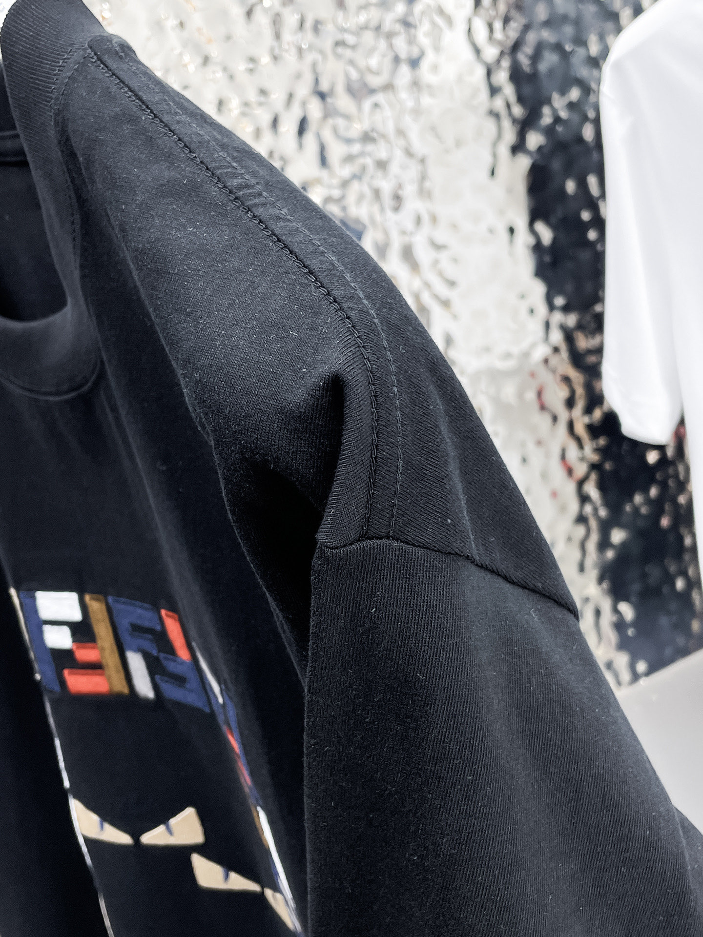 FENDI高仿怪獸眼睛刺繡短袖T恤男士潮流黑色款| 15 FENDI高仿怪獸眼睛刺繡短袖T恤男士潮流黑色款