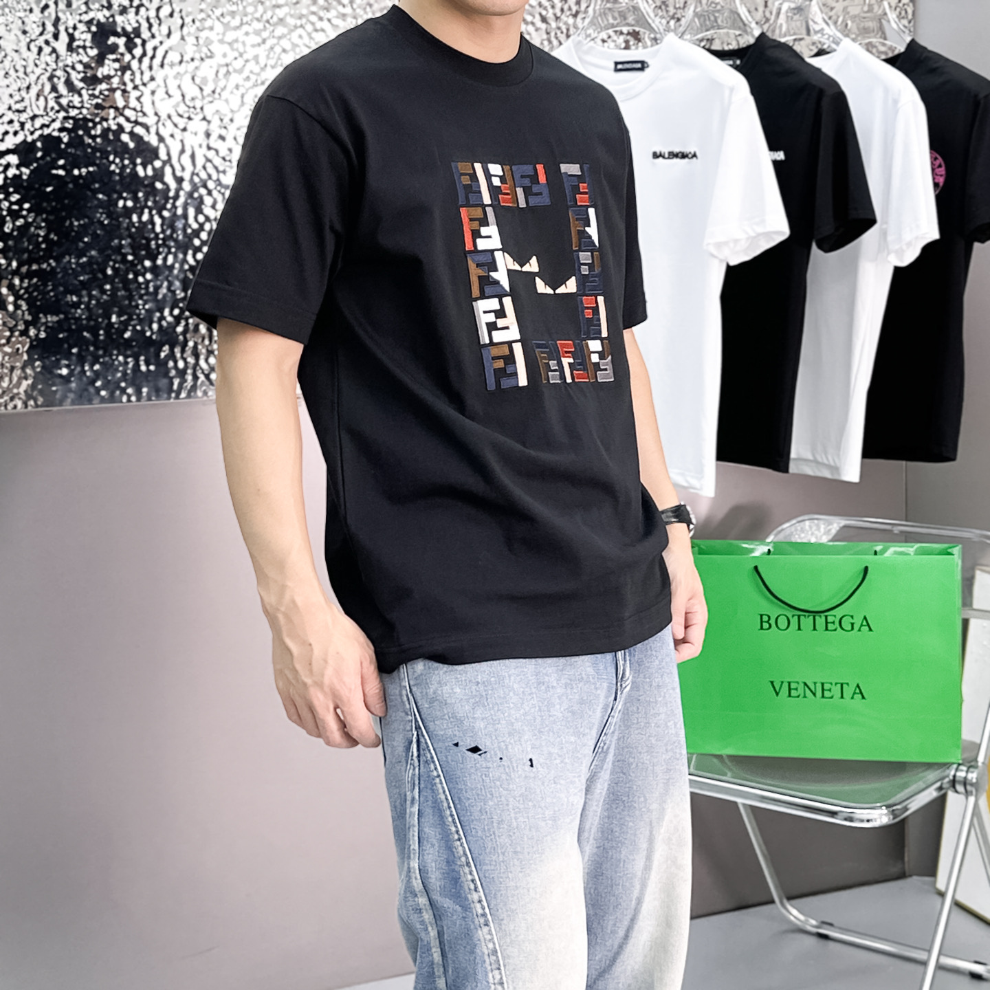 FENDI高仿怪獸眼睛刺繡短袖T恤男士潮流黑色款| 14 FENDI高仿怪獸眼睛刺繡短袖T恤男士潮流黑色款