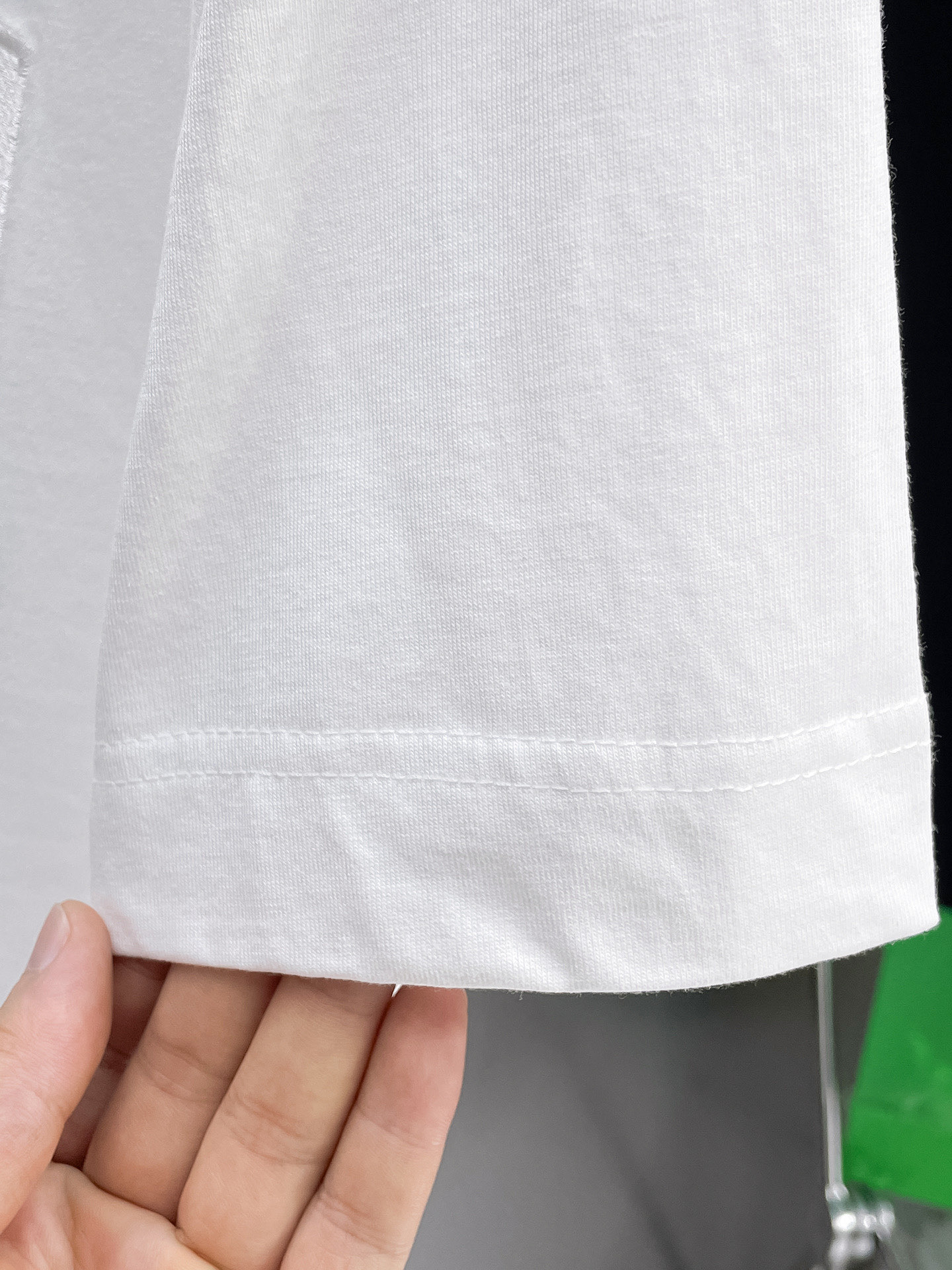 FENDI高仿怪獸眼睛刺繡短袖T恤男士精品白色款| 16 FENDI高仿怪獸眼睛刺繡短袖T恤男士精品白色款