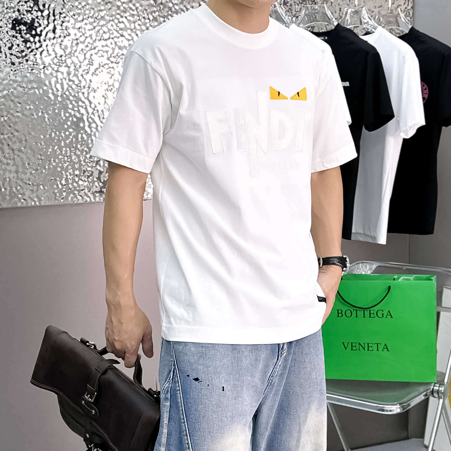 FENDI高仿怪獸眼睛刺繡短袖T恤男士精品白色款| 14 FENDI高仿怪獸眼睛刺繡短袖T恤男士精品白色款