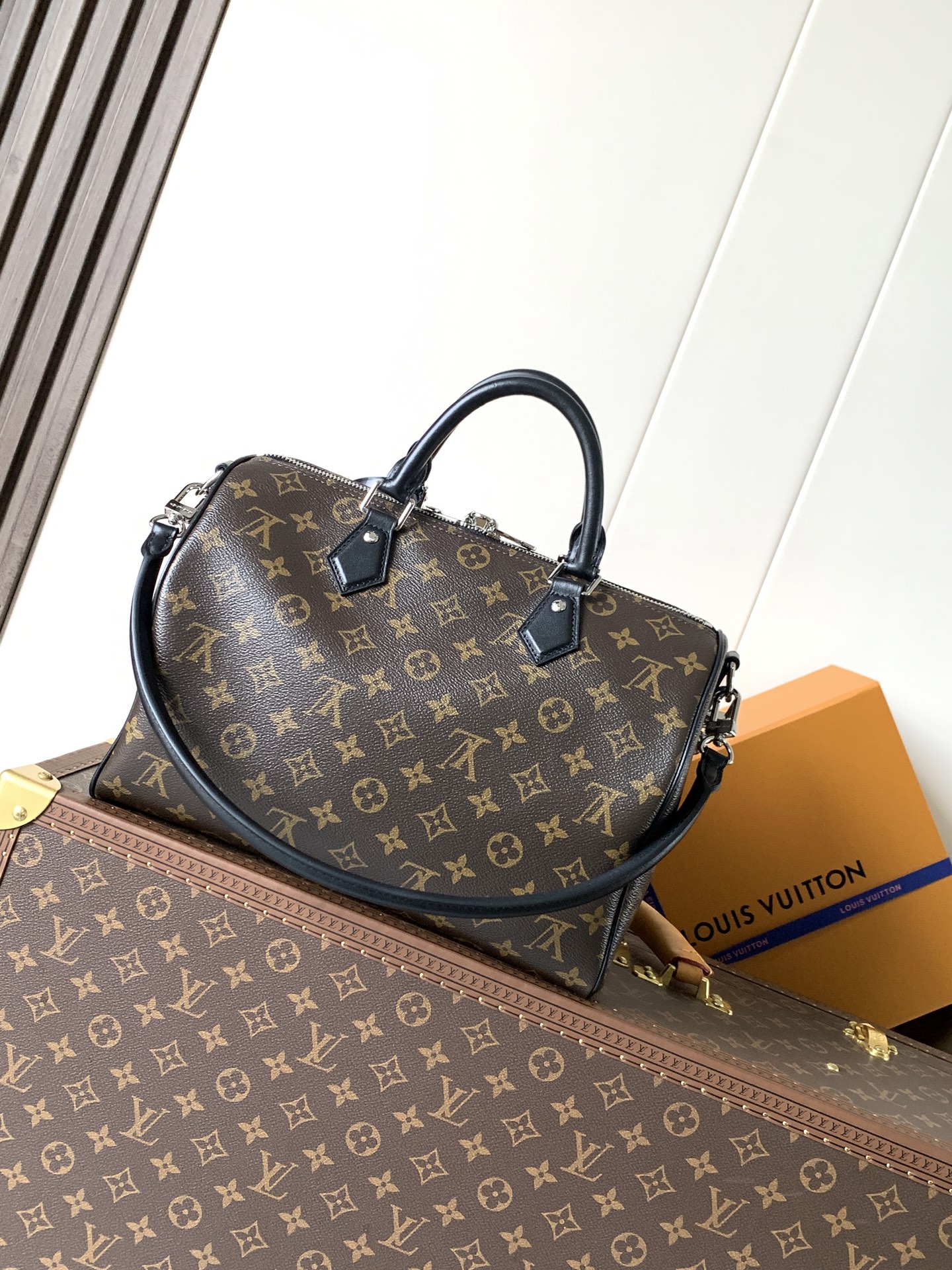 LV一比一Monogram黑拼手提包 時尚鎖頭波士頓女包| 14 LV一比一Monogram黑拼手提包 時尚鎖頭波士頓女包