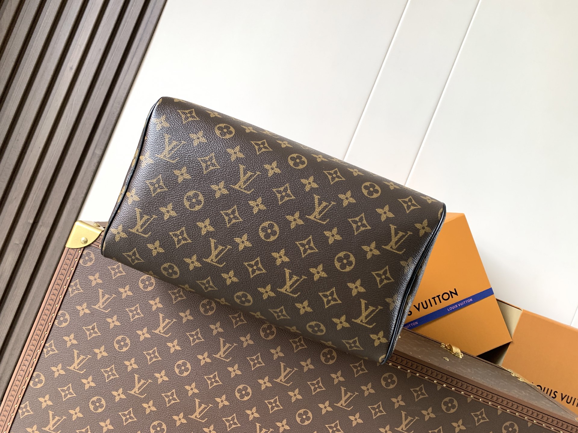 LV一比一Monogram黑拼手提包 時尚鎖頭波士頓女包| 12 LV一比一Monogram黑拼手提包 時尚鎖頭波士頓女包