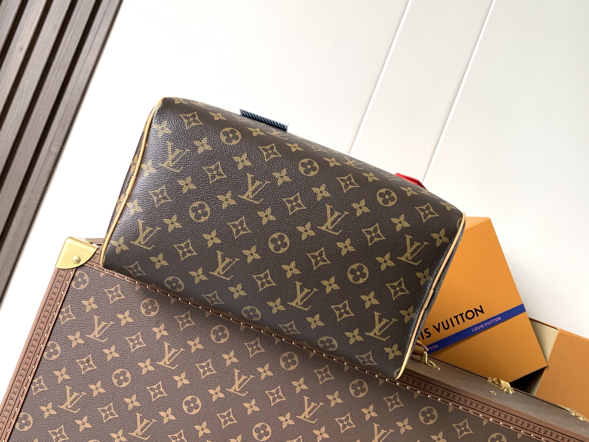 LV高仿Speedy旅行手提包 Monogram經典斜背女包| 12 LV高仿Speedy旅行手提包 Monogram經典斜背女包