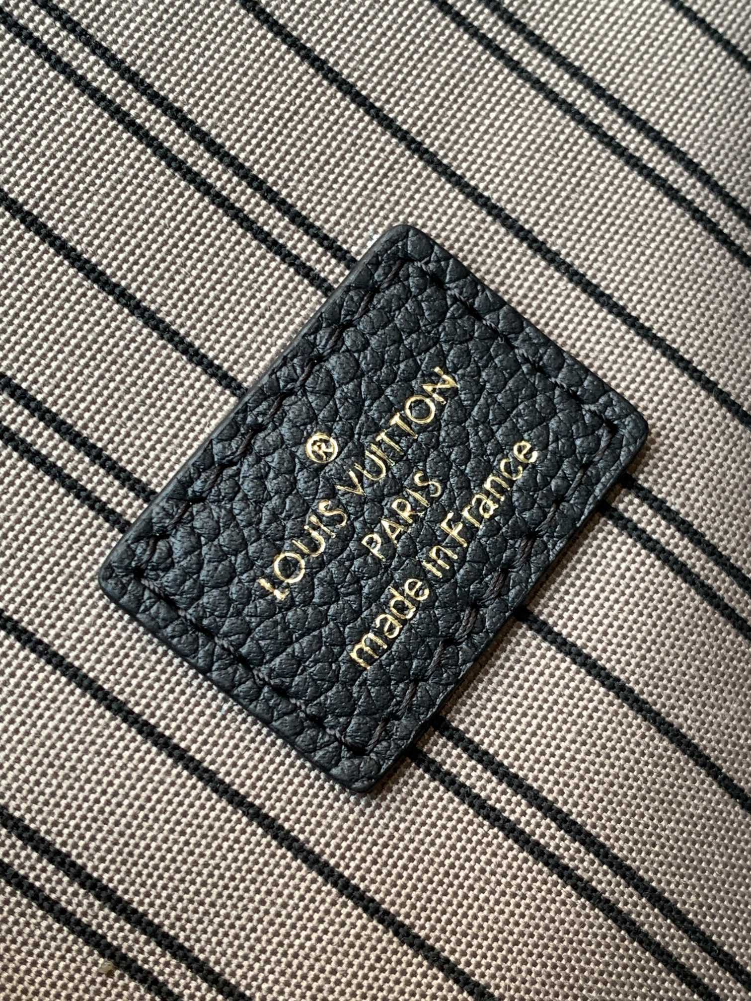 LV復刻黑色壓紋Pochette Metis郵差斜背包| 7 LV復刻黑色壓紋Pochette Metis郵差斜背包