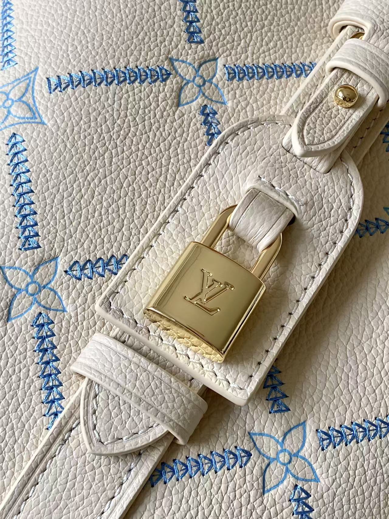 LV高仿刺繡Monogram水桶包 法式單肩斜背包| 10 LV高仿刺繡Monogram水桶包 法式單肩斜背包