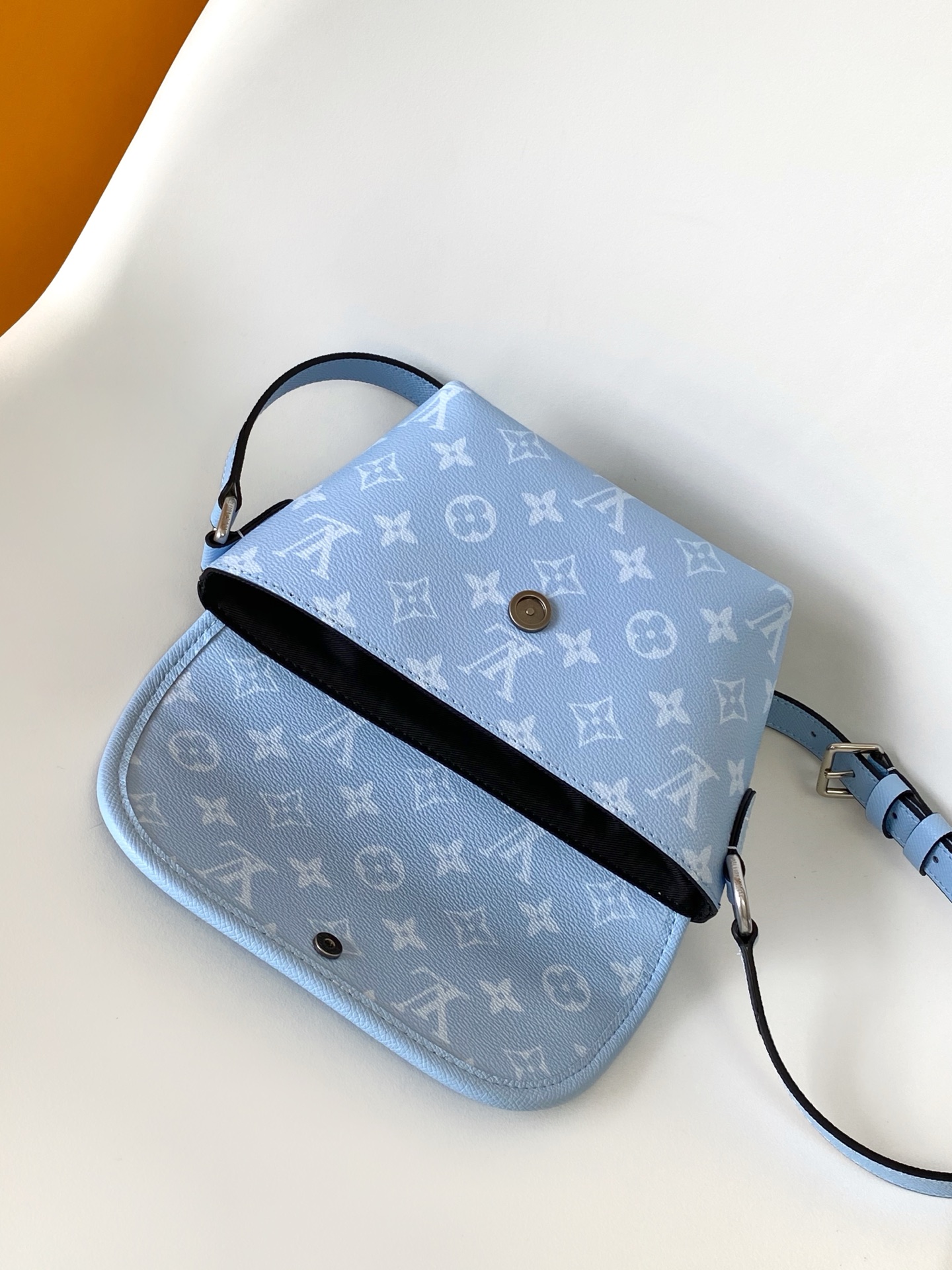 LV原單藍色Monogram迷你斜背包 女士百搭小包| 9 LV原單藍色Monogram迷你斜背包 女士百搭小包