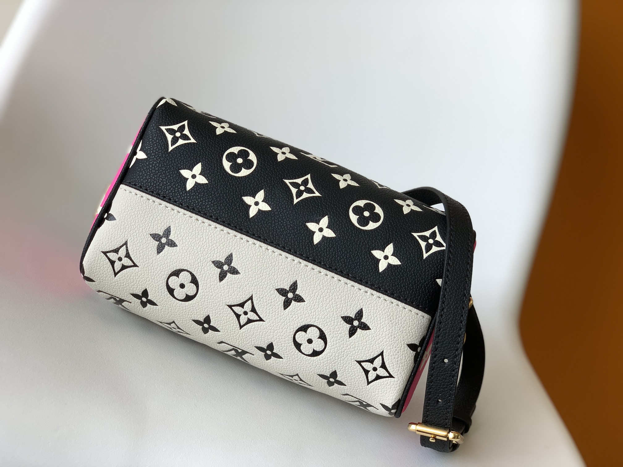 LV 一比一 Speedy Nano 黑粉配色 Monogram 迷你手提包| 12 LV 一比一 Speedy Nano 黑粉配色 Monogram 迷你手提包