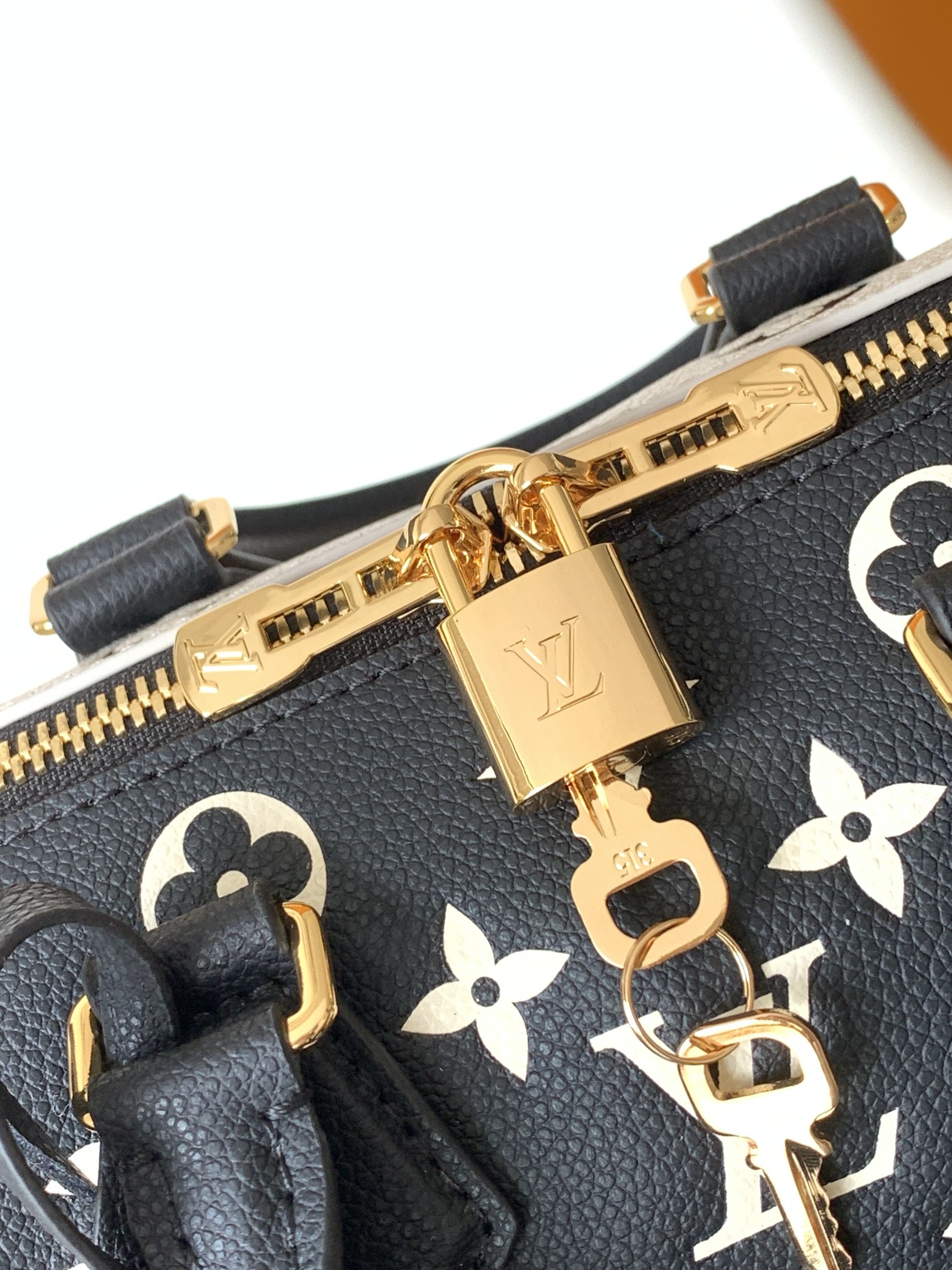 LV 一比一 Speedy Nano 黑粉配色 Monogram 迷你手提包| 10 LV 一比一 Speedy Nano 黑粉配色 Monogram 迷你手提包