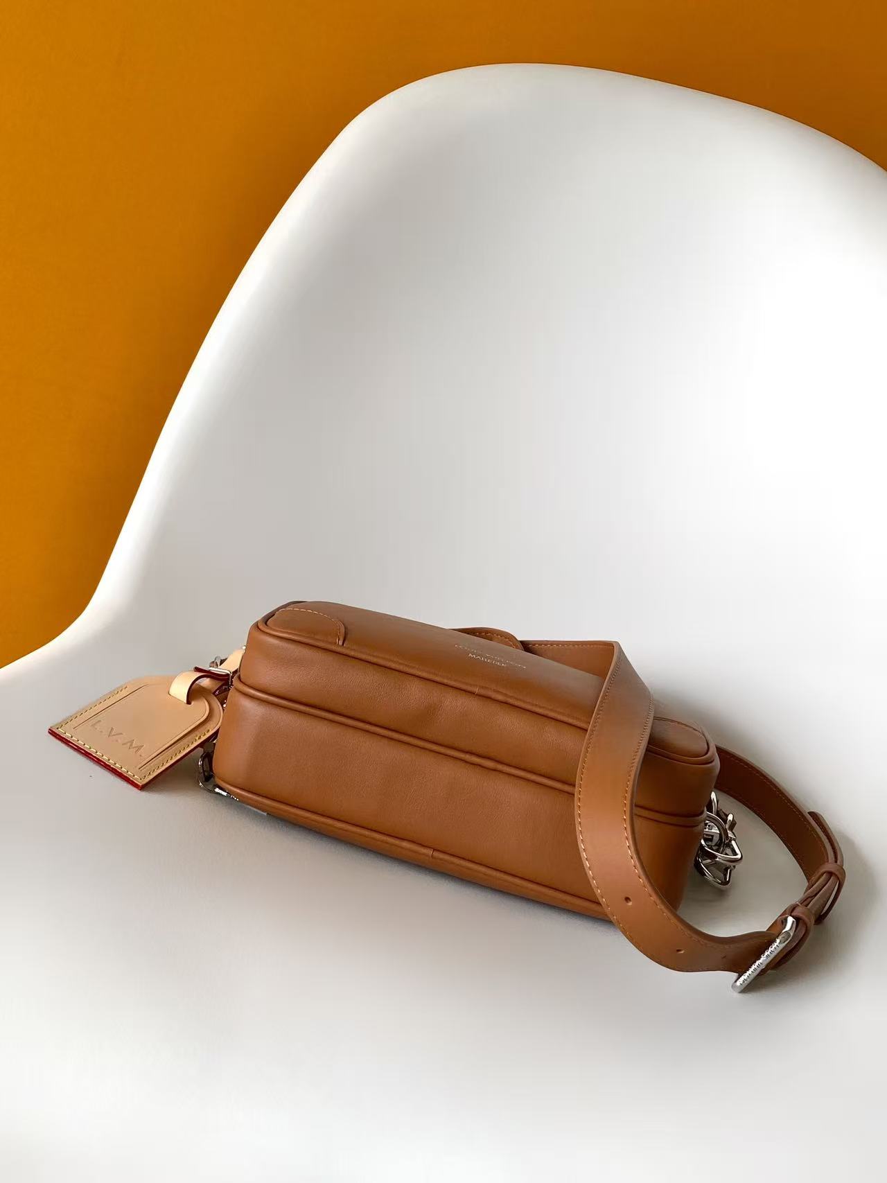 LV 原單 Mini Messenger 棕色皮革斜背包 手提兩用包| 12 LV 原單 Mini Messenger 棕色皮革斜背包 手提兩用包