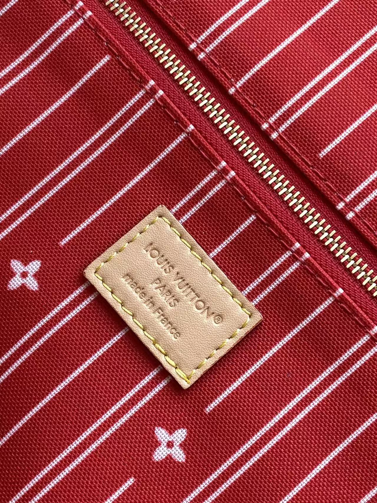 LV 高仿 On The Go Canvas 托特包 大容量購物肩背包| 15 LV 高仿 On The Go Canvas 托特包 大容量購物肩背包