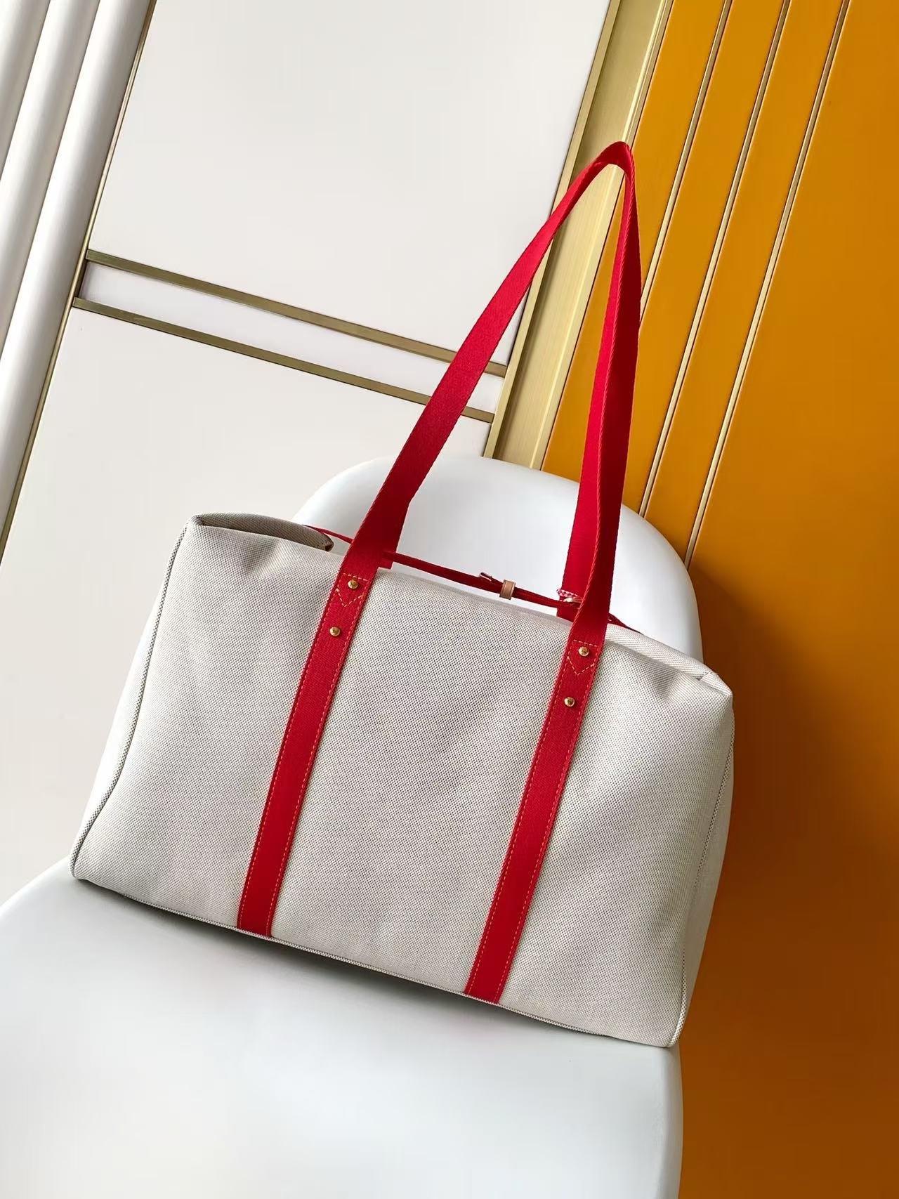 LV 高仿 On The Go Canvas 托特包 大容量購物肩背包| 14 LV 高仿 On The Go Canvas 托特包 大容量購物肩背包