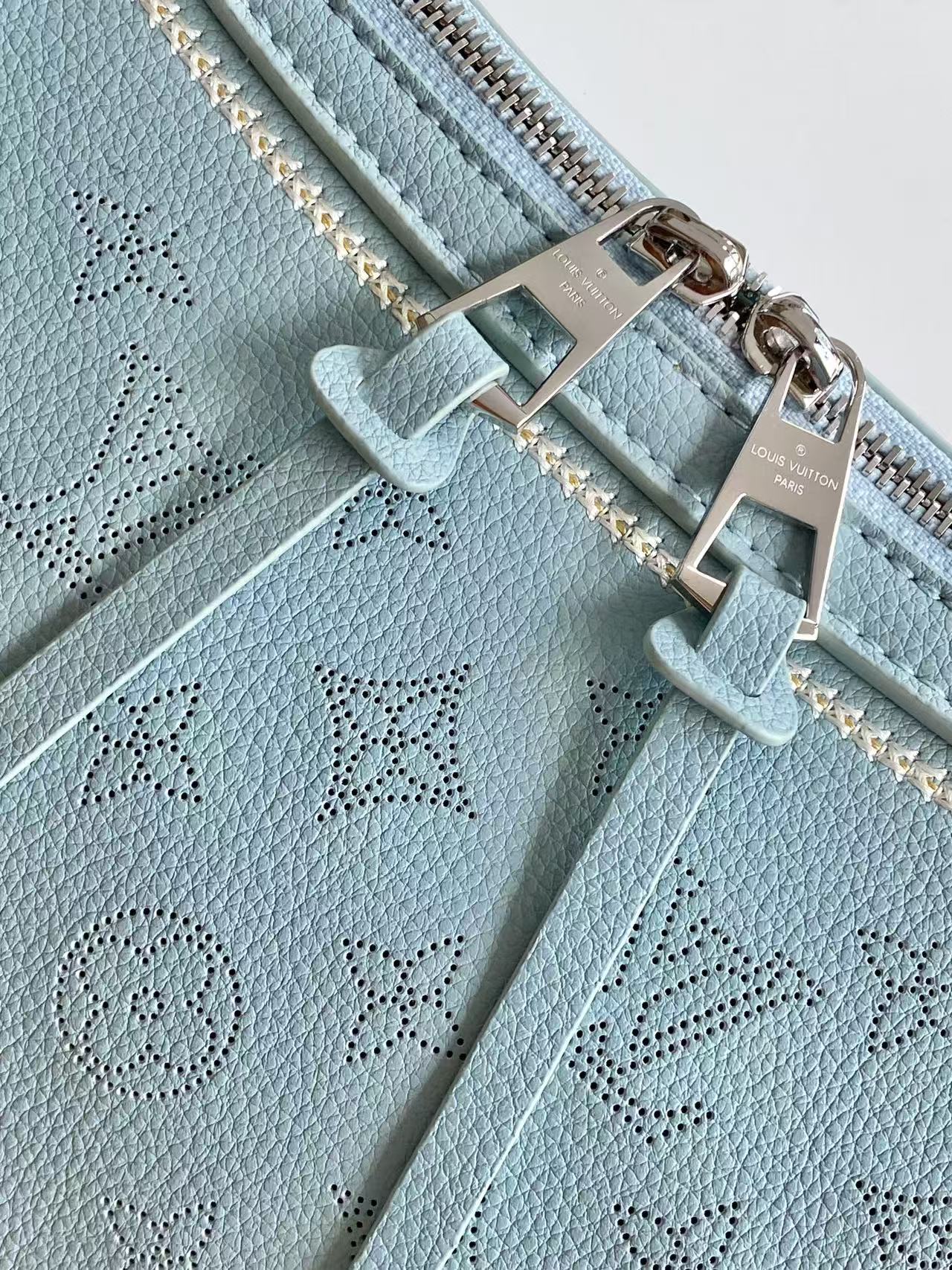 LV A貨 Mahina 淺藍鏈條肩背包 法式優雅斜背包| 11 LV A貨 Mahina 淺藍鏈條肩背包 法式優雅斜背包