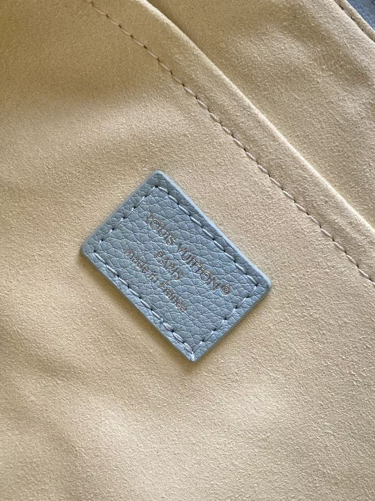 LV A貨 Mahina 淺藍鏈條肩背包 法式優雅斜背包| 7 LV A貨 Mahina 淺藍鏈條肩背包 法式優雅斜背包